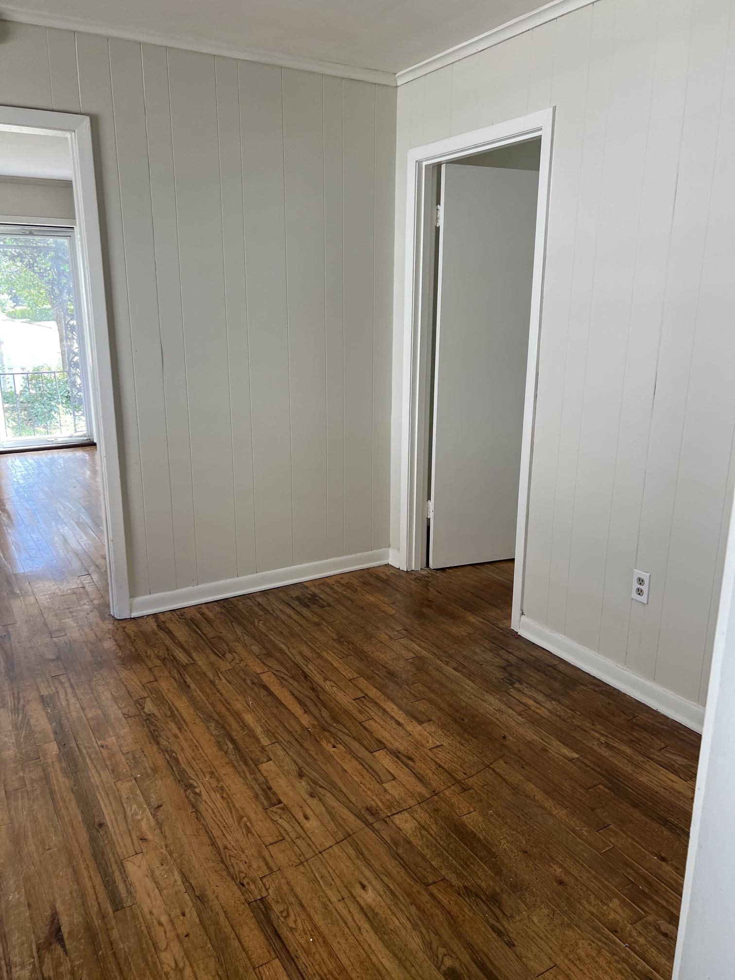518 Harris St Property Photo 4