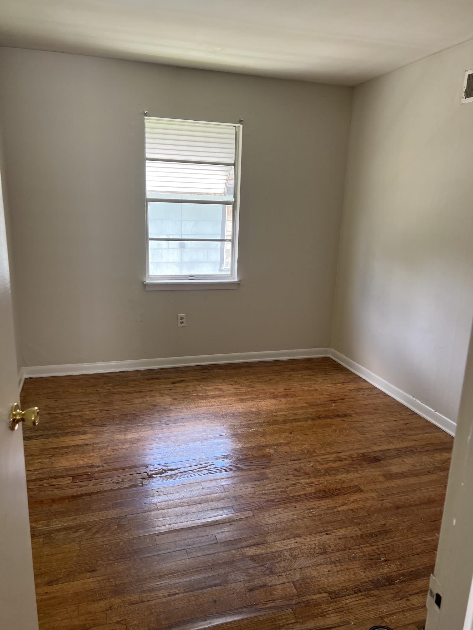 518 Harris St Property Photo 5