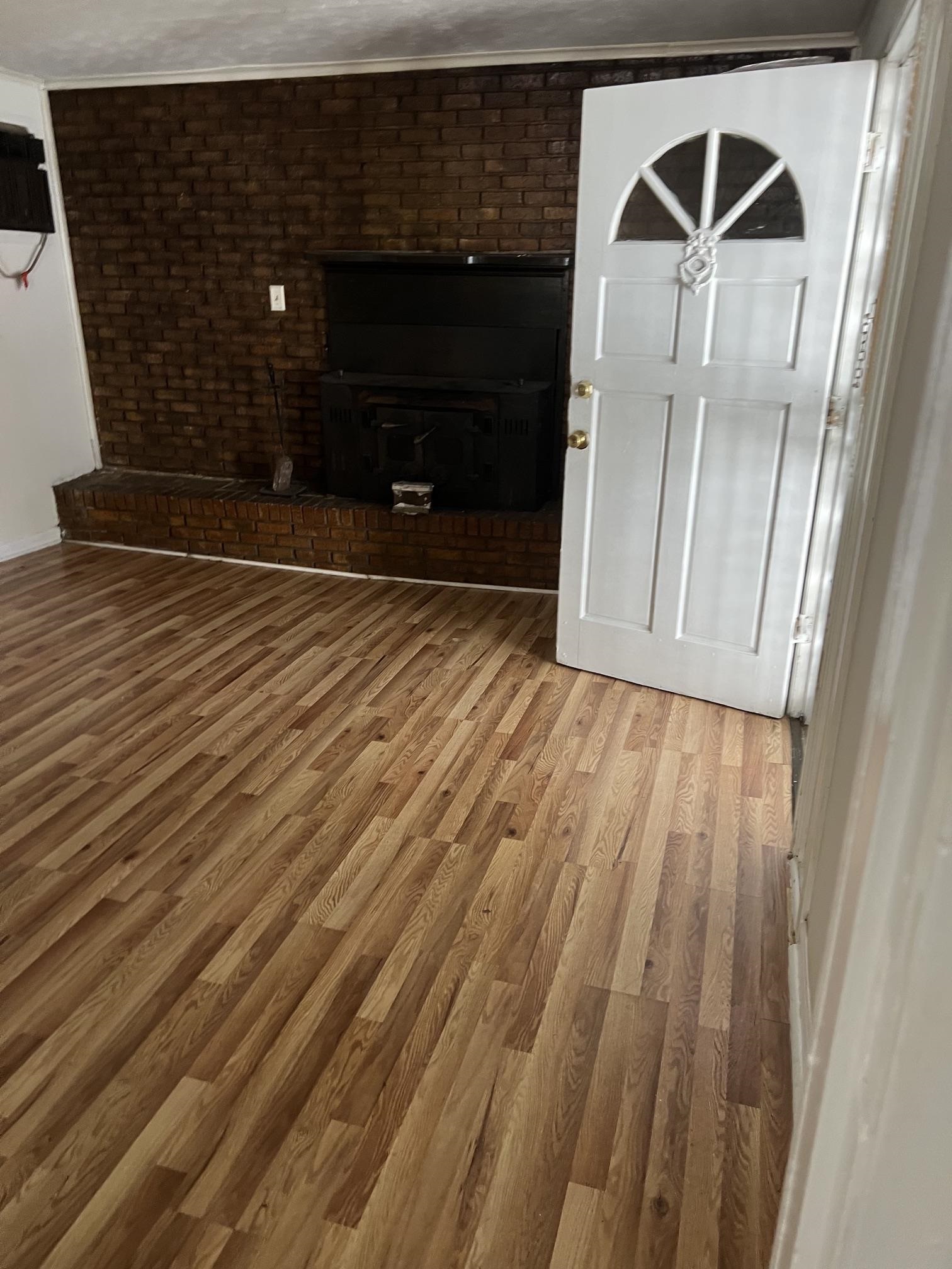 518 Harris St Property Photo 6