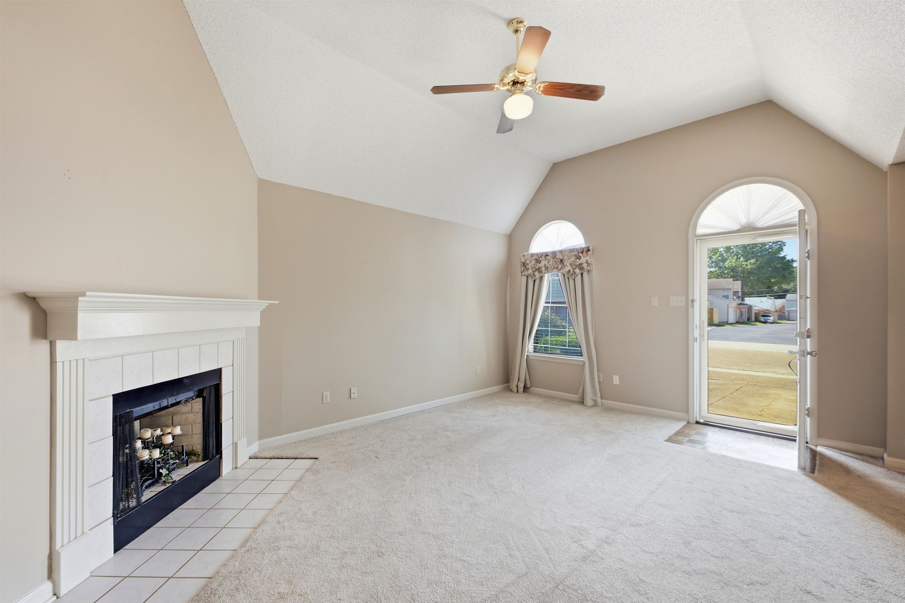 1742 Camille Way Property Photo 3