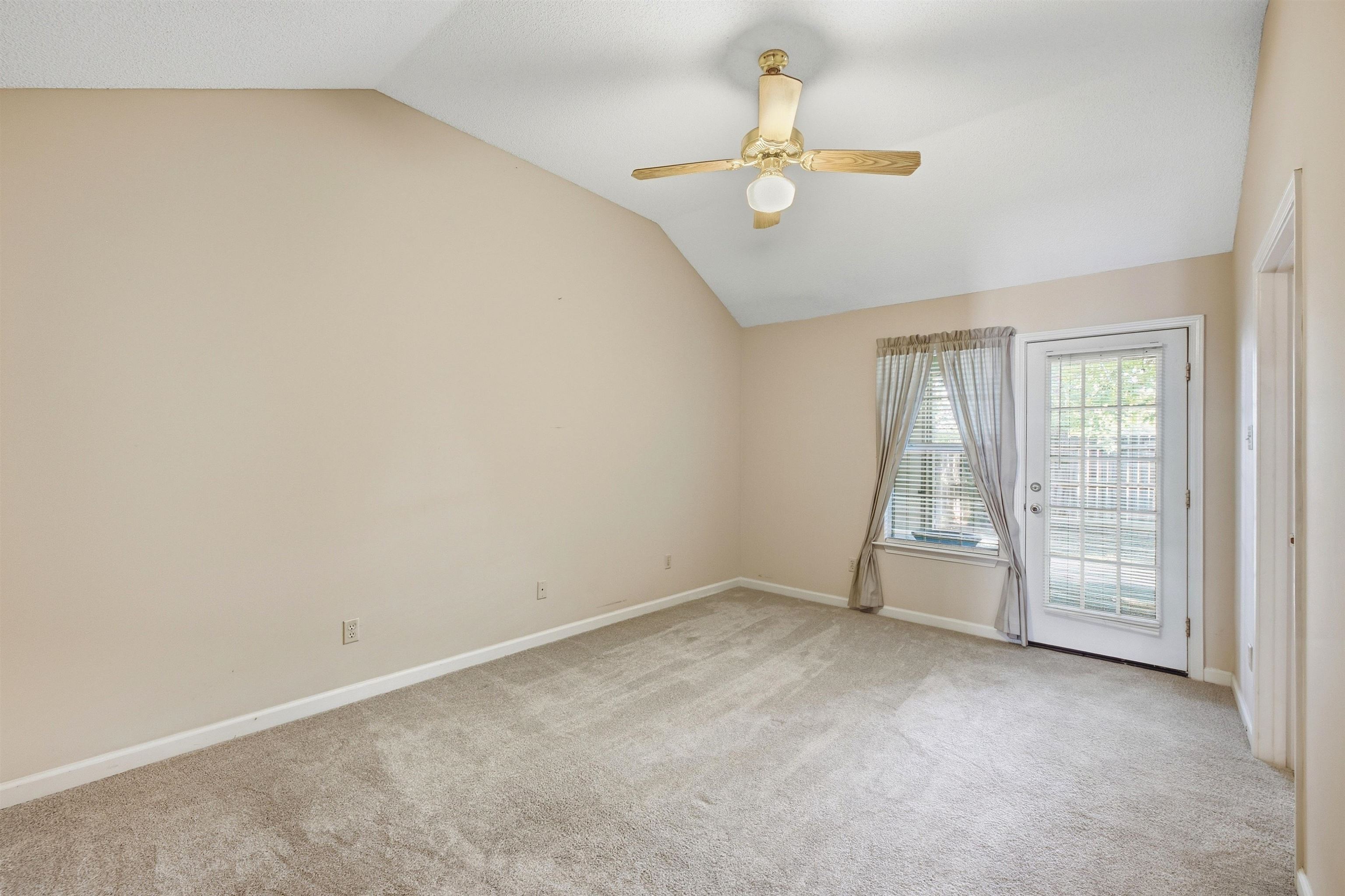 1742 Camille Way Property Photo 11