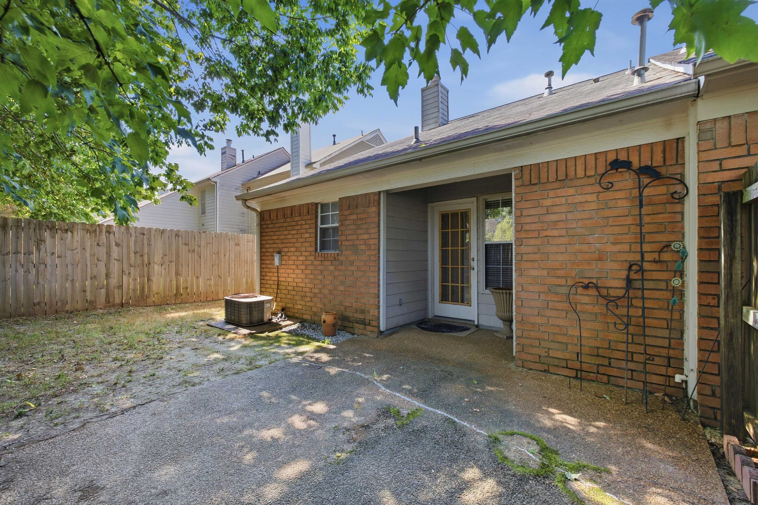 1742 Camille Way Property Photo 23