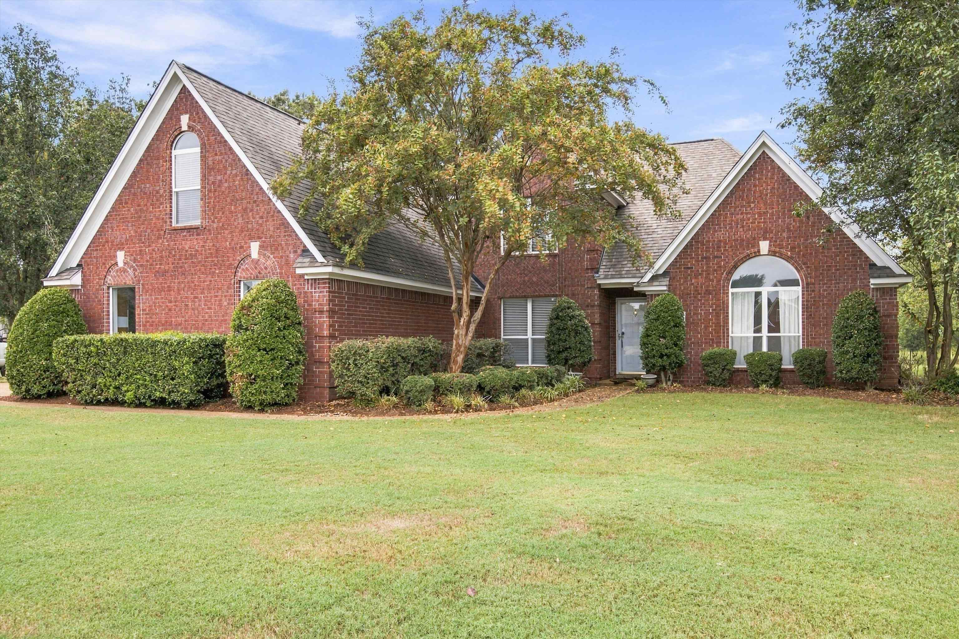 5177 Creek Cv Property Photo 3