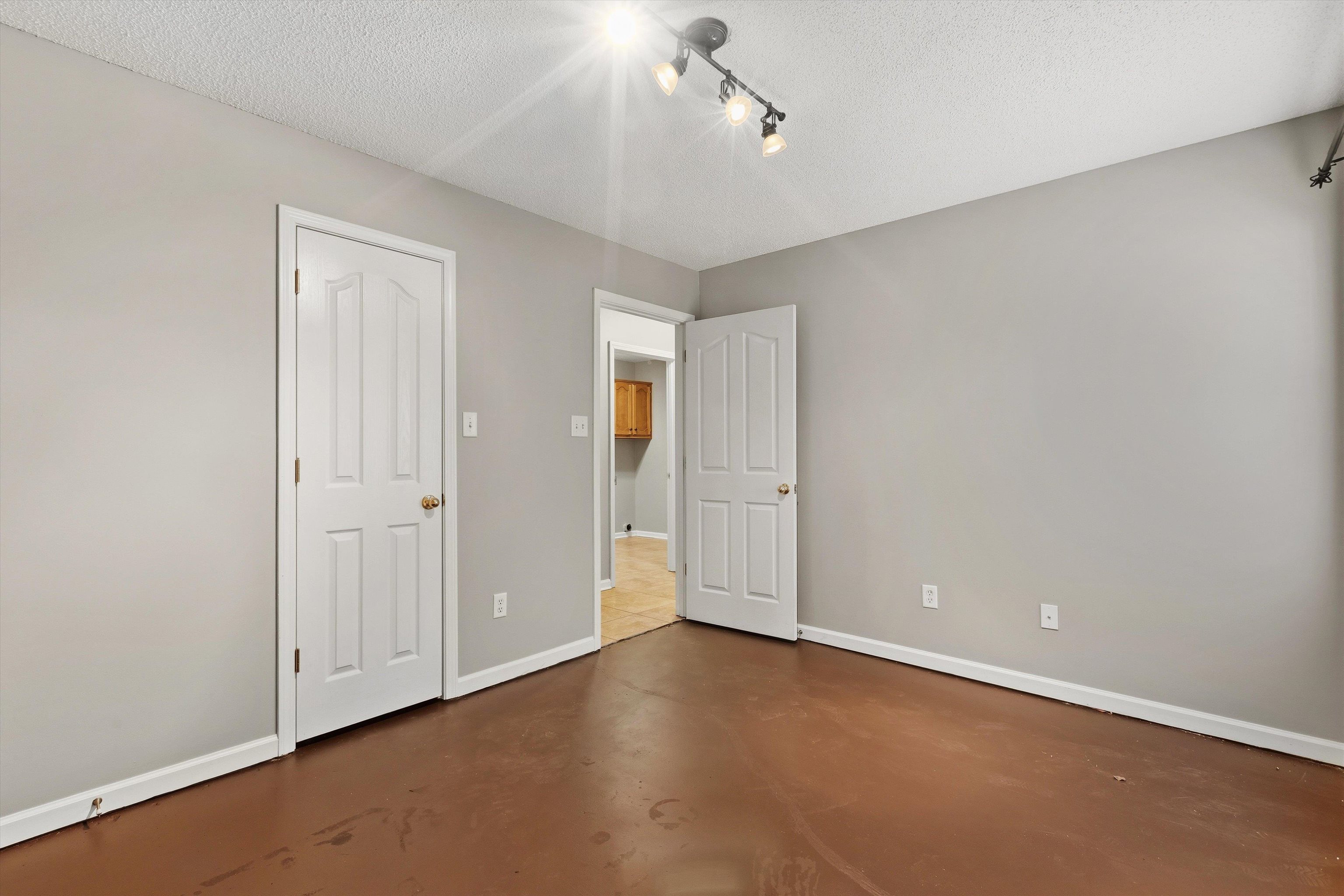 5177 Creek Cv Property Photo 22