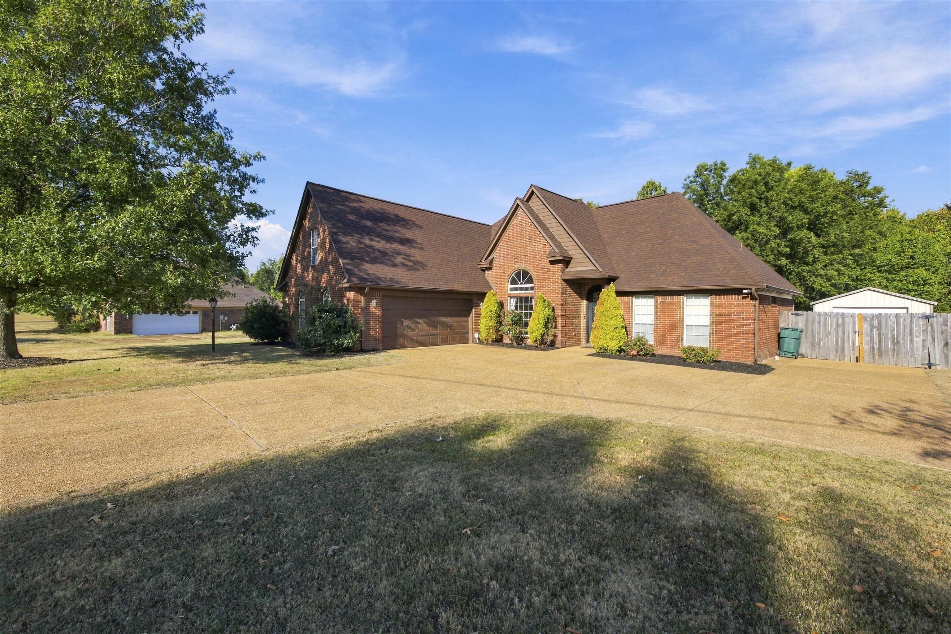 2580 Rasco Rd Property Photo 2