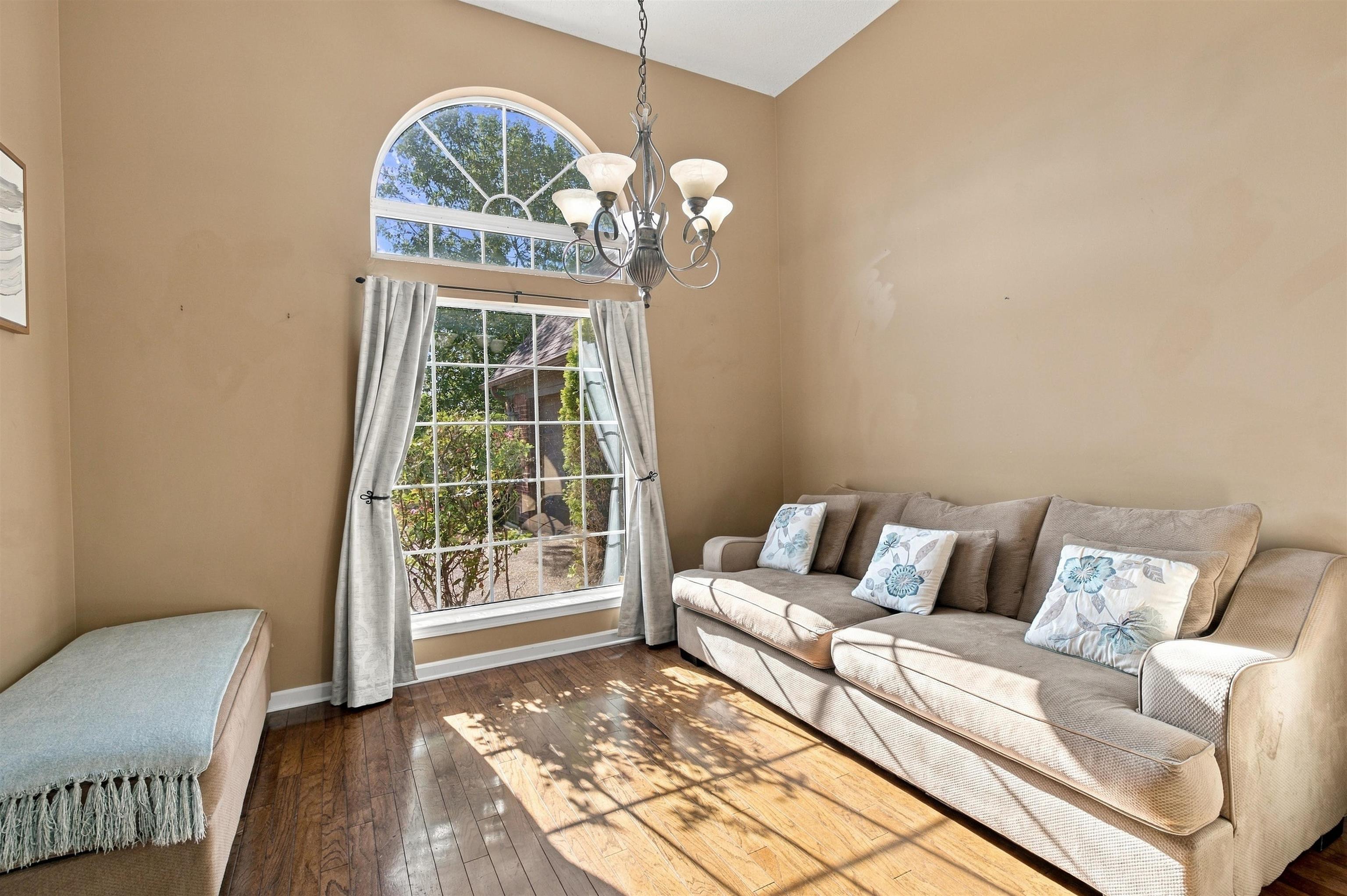 2580 Rasco Rd Property Photo 6