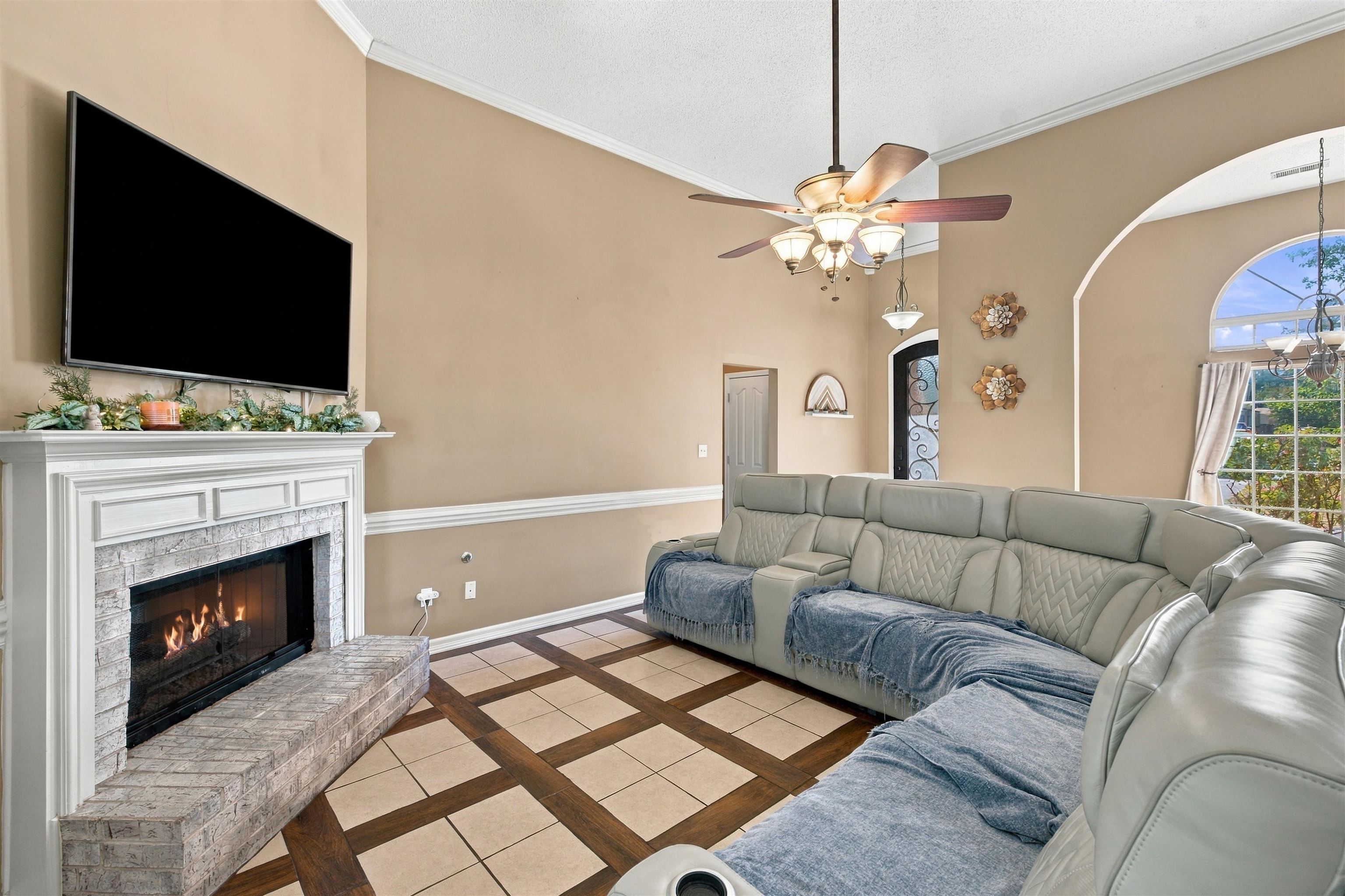 2580 Rasco Rd Property Photo 8