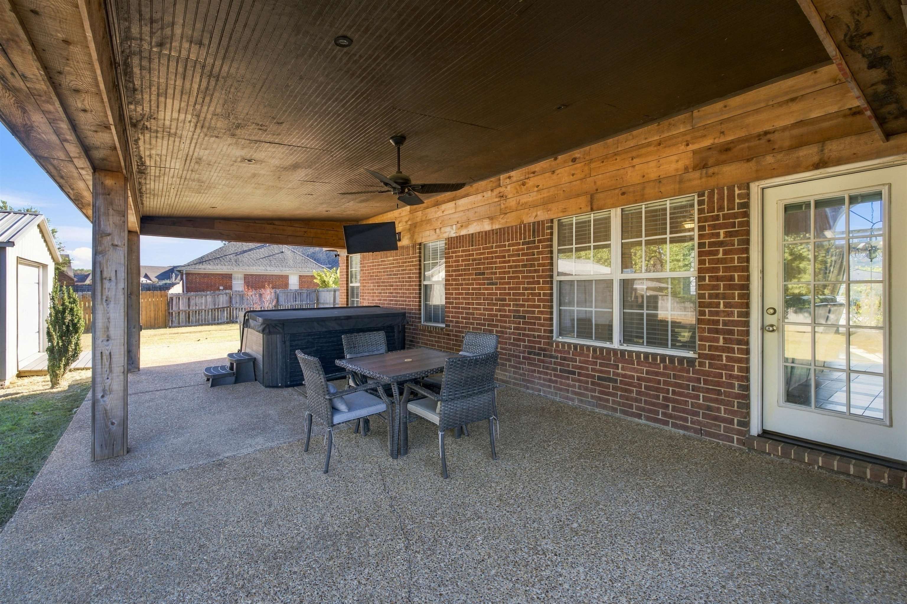 2580 Rasco Rd Property Photo 23