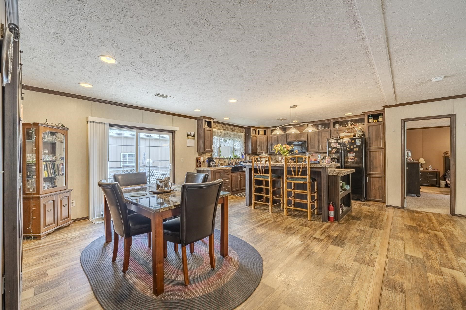 845 Winding Way Property Photo 11