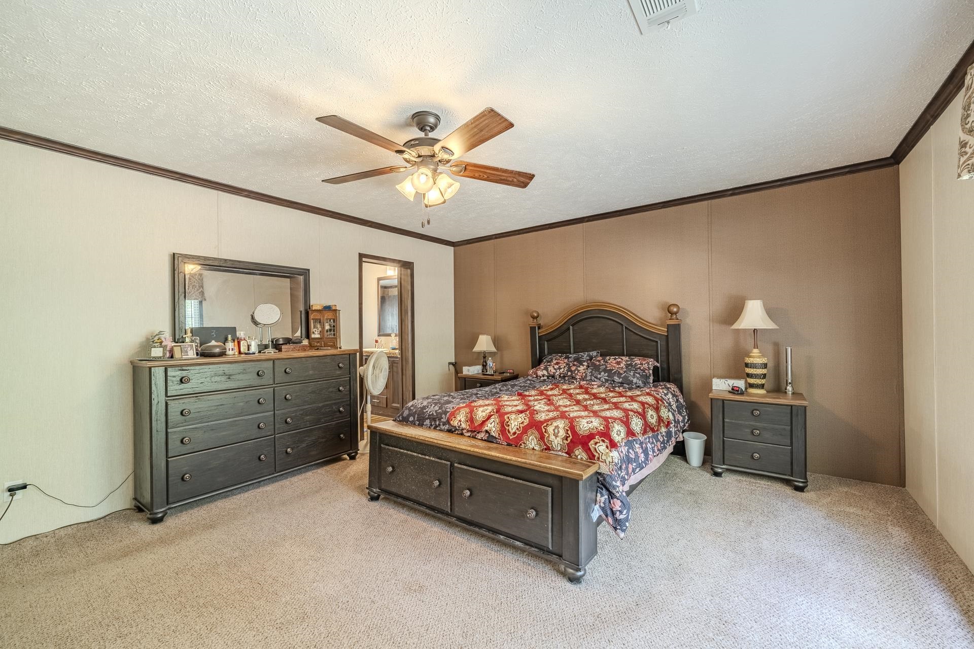845 Winding Way Property Photo 14