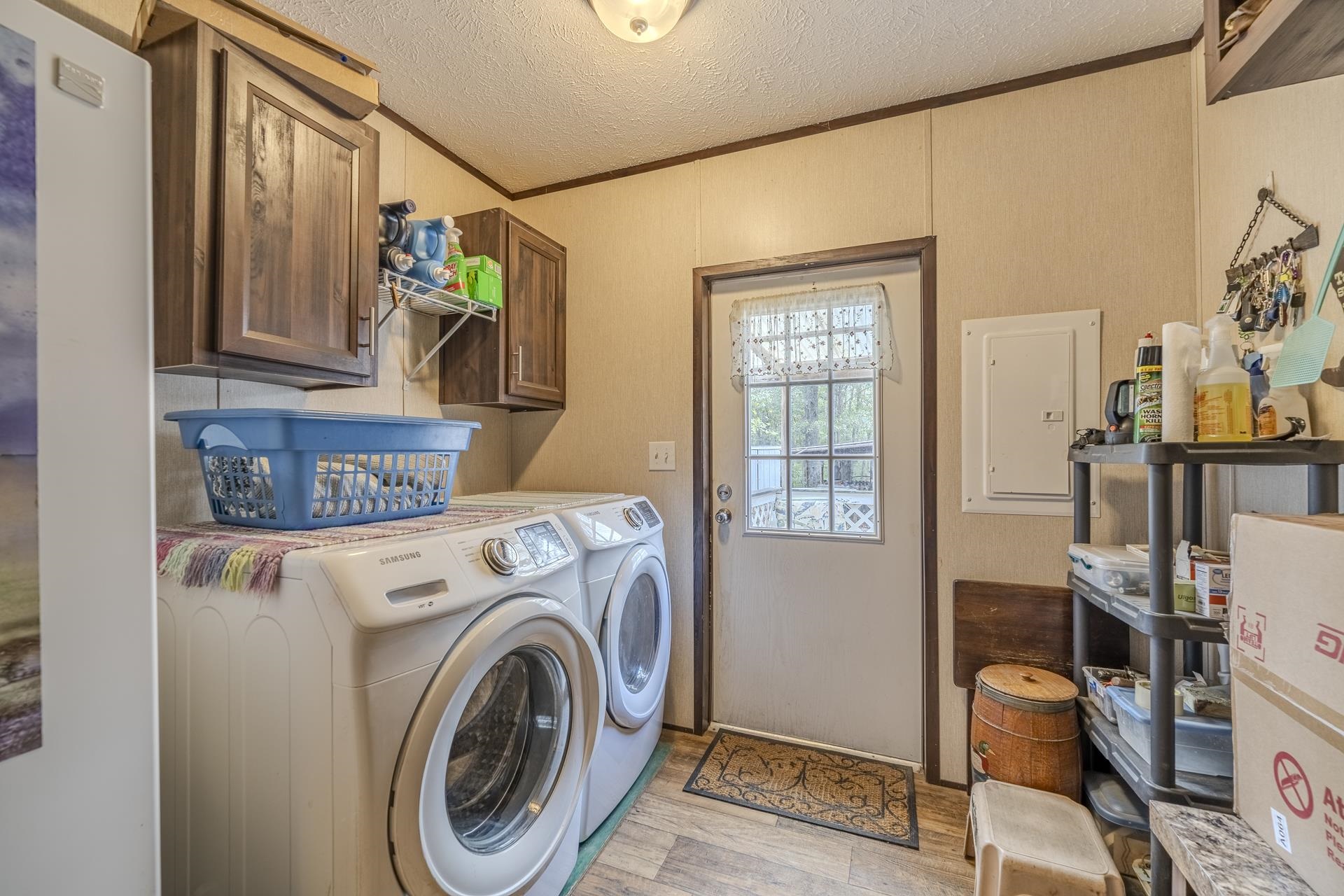 845 Winding Way Property Photo 33