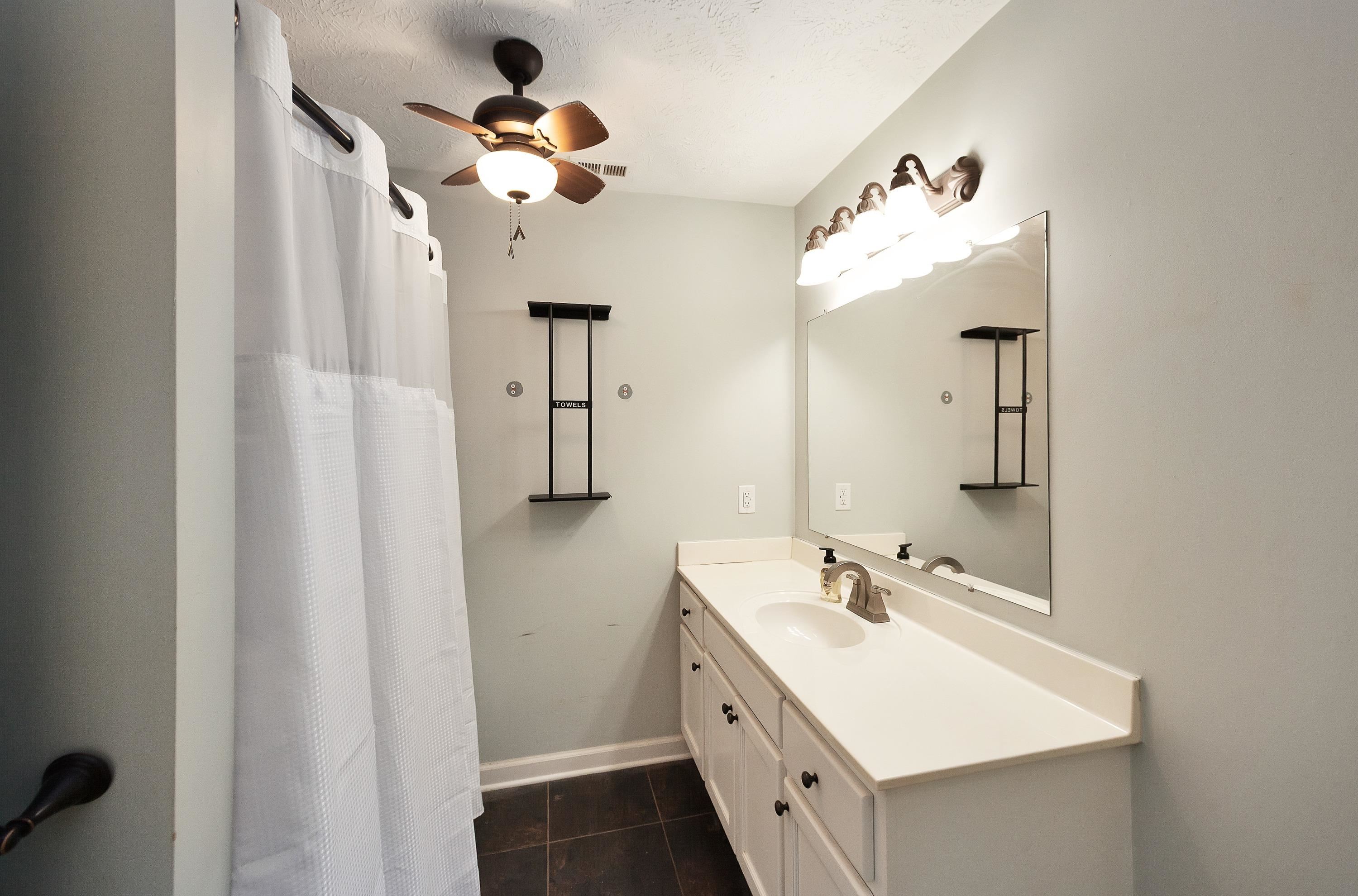 4113 King Dr Property Photo 19