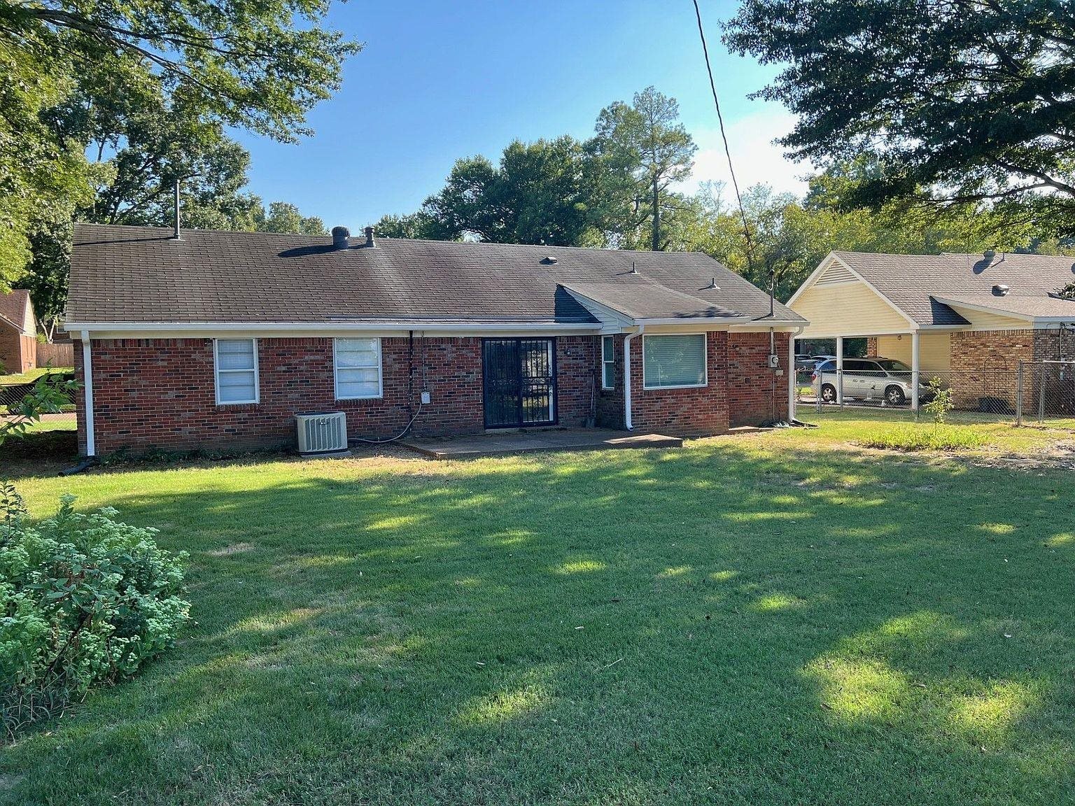 6420 Blenheim Ave Property Photo 14