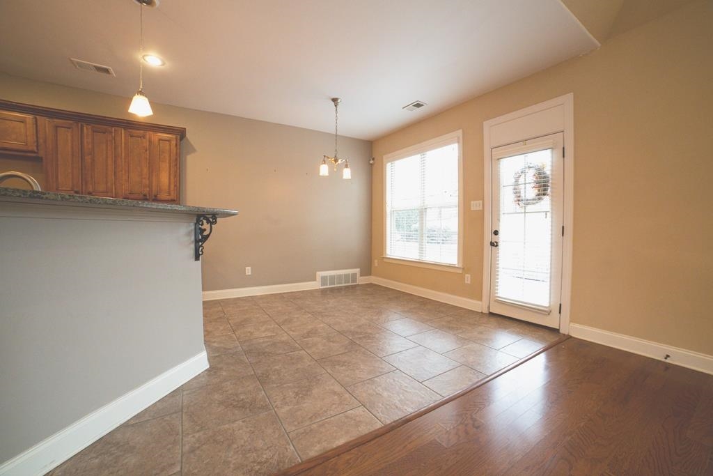 1296 Raindrop Dr Property Photo 11