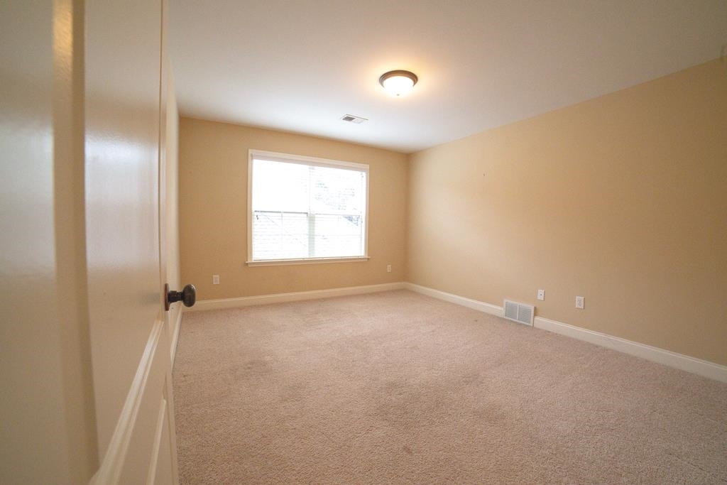 1296 Raindrop Dr Property Photo 19
