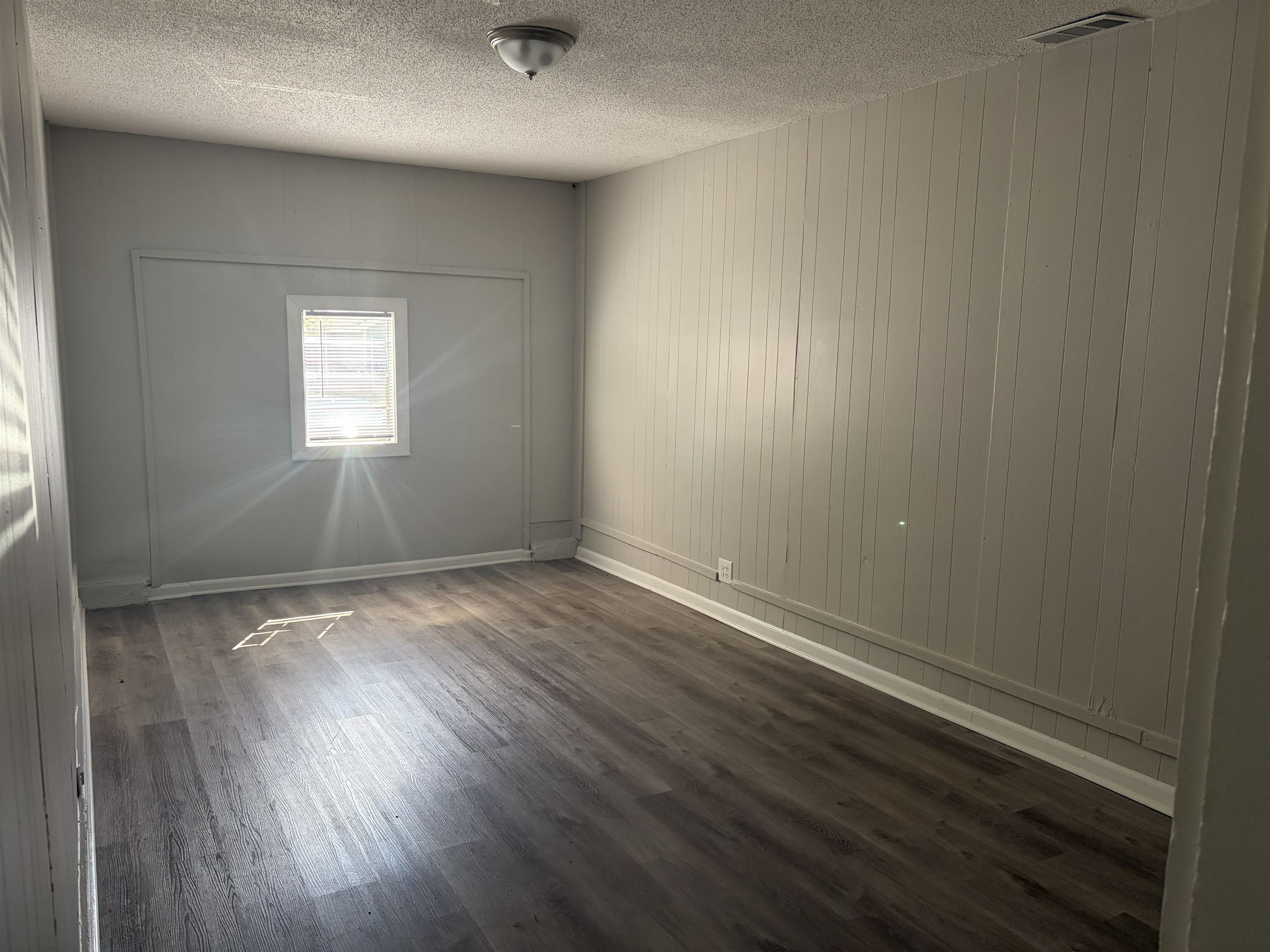 5688 Winter Tree Dr Property Photo 2