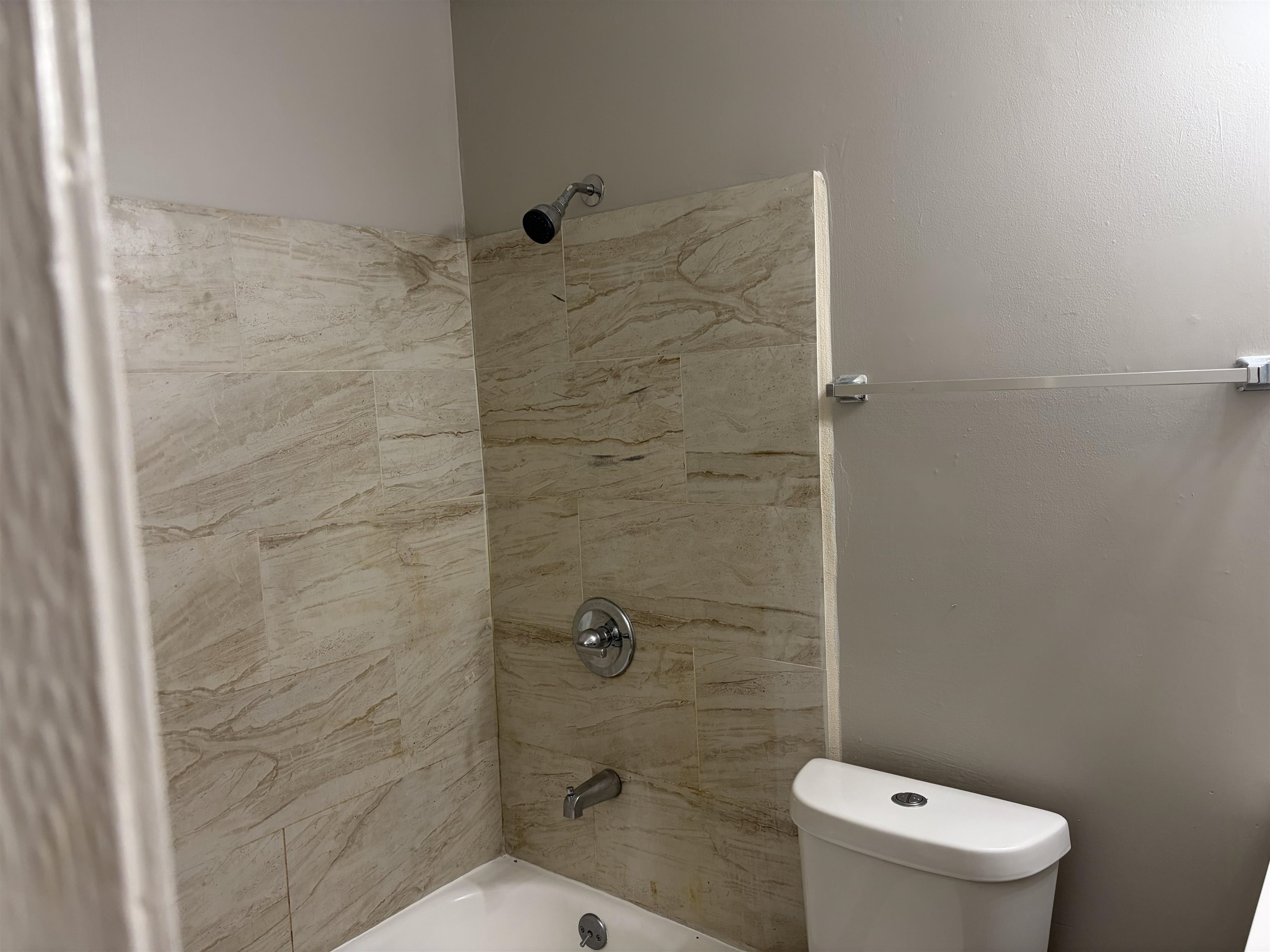 5688 Winter Tree Dr Property Photo 6