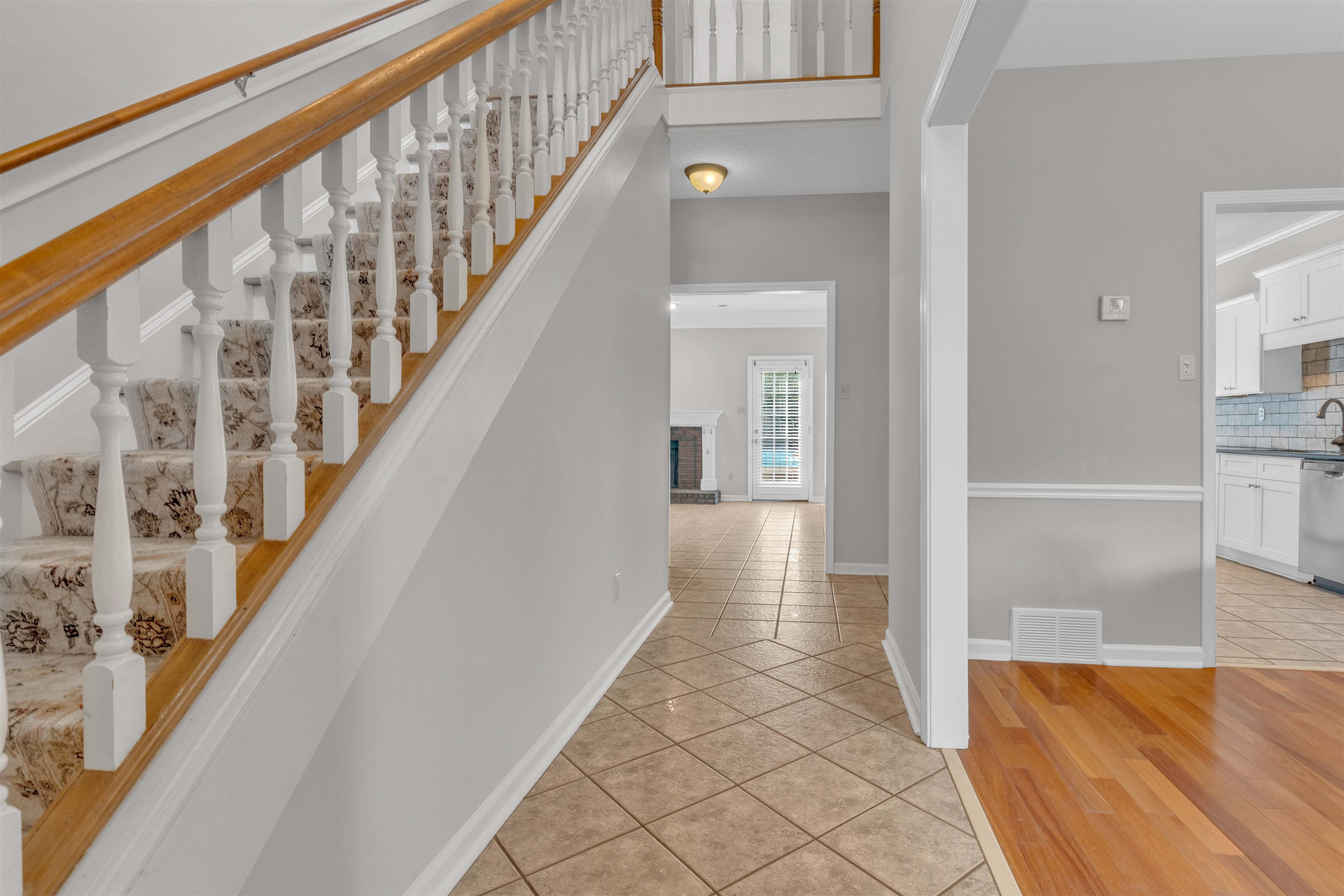 549 Tara Oaks Cv Property Photo 5