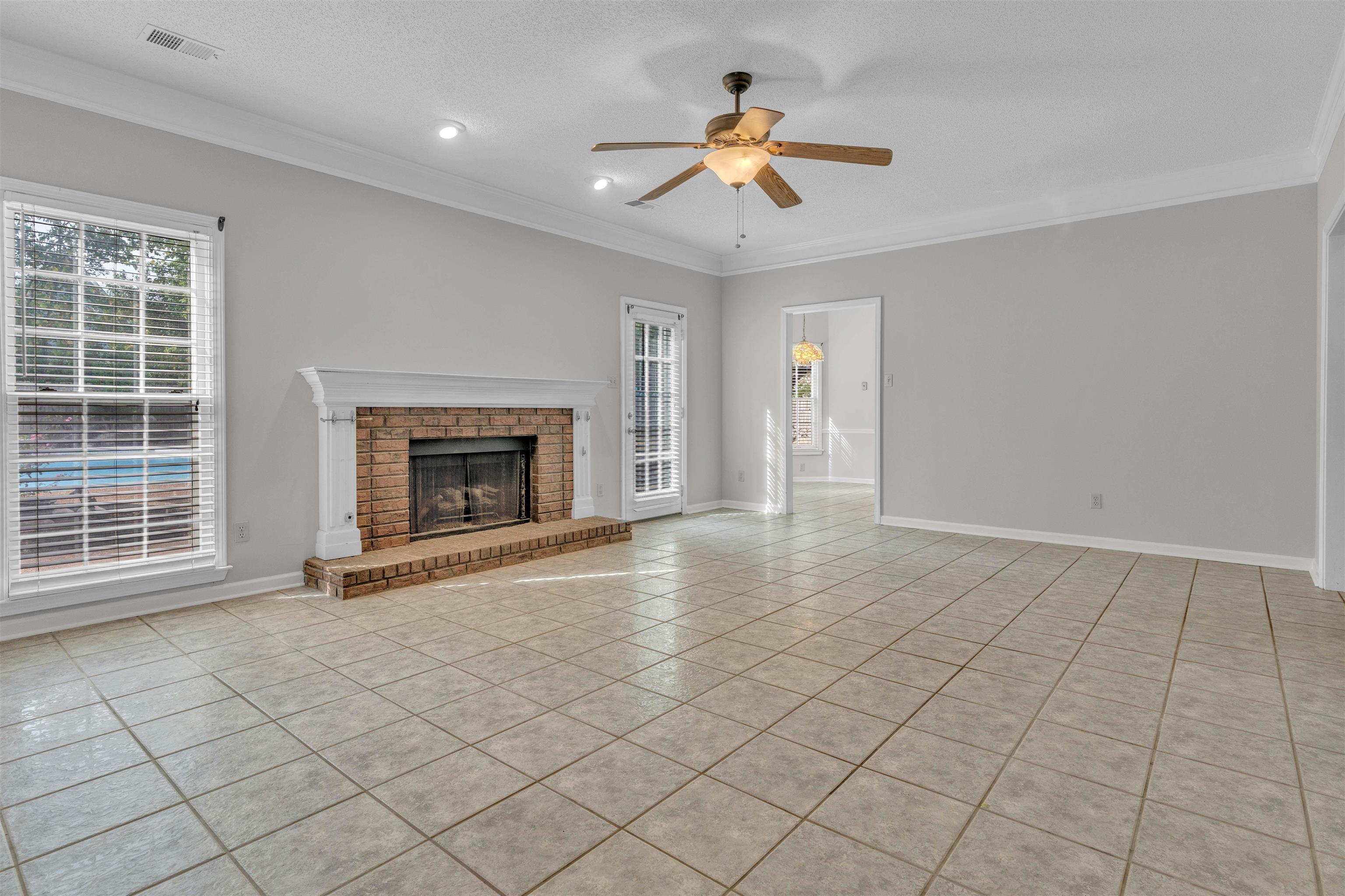 549 Tara Oaks Cv Property Photo 7