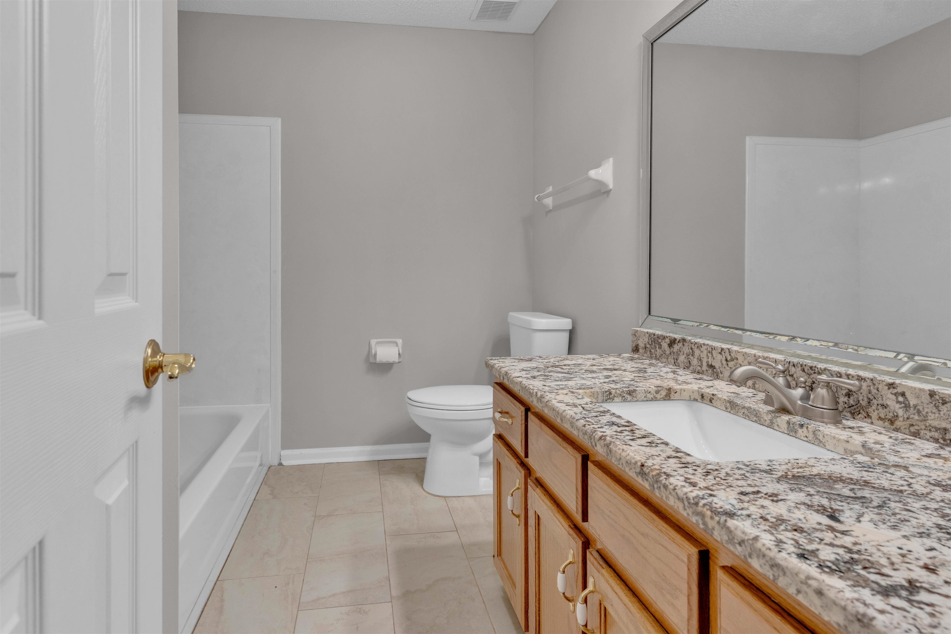 549 Tara Oaks Cv Property Photo 28