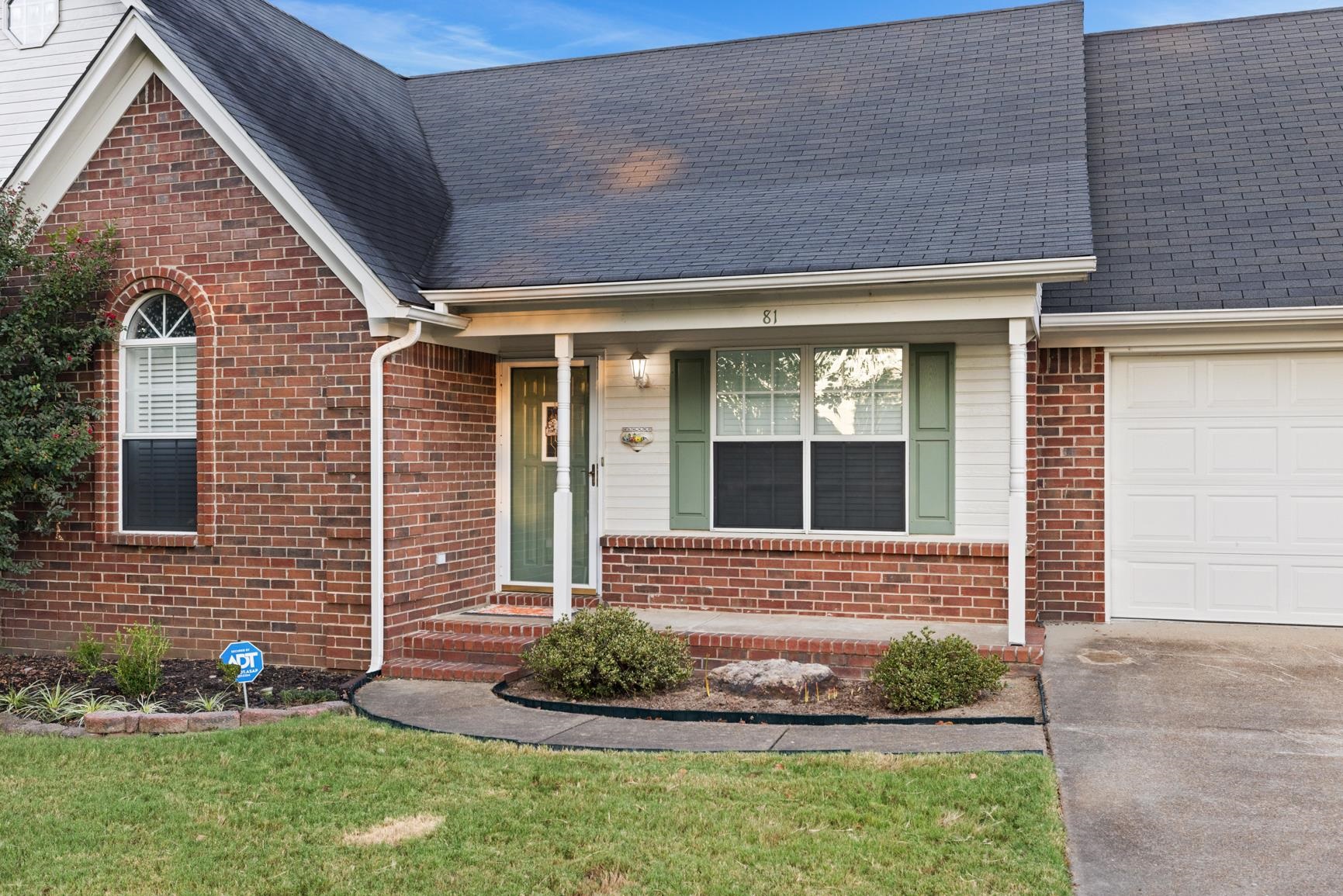 81 Meadowlark Cv Property Photo 3