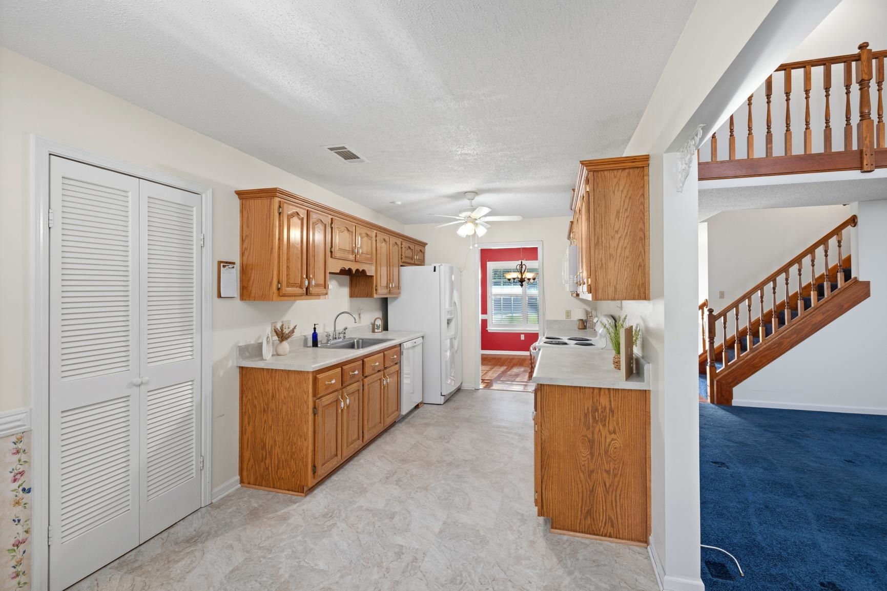 81 Meadowlark Cv Property Photo 8