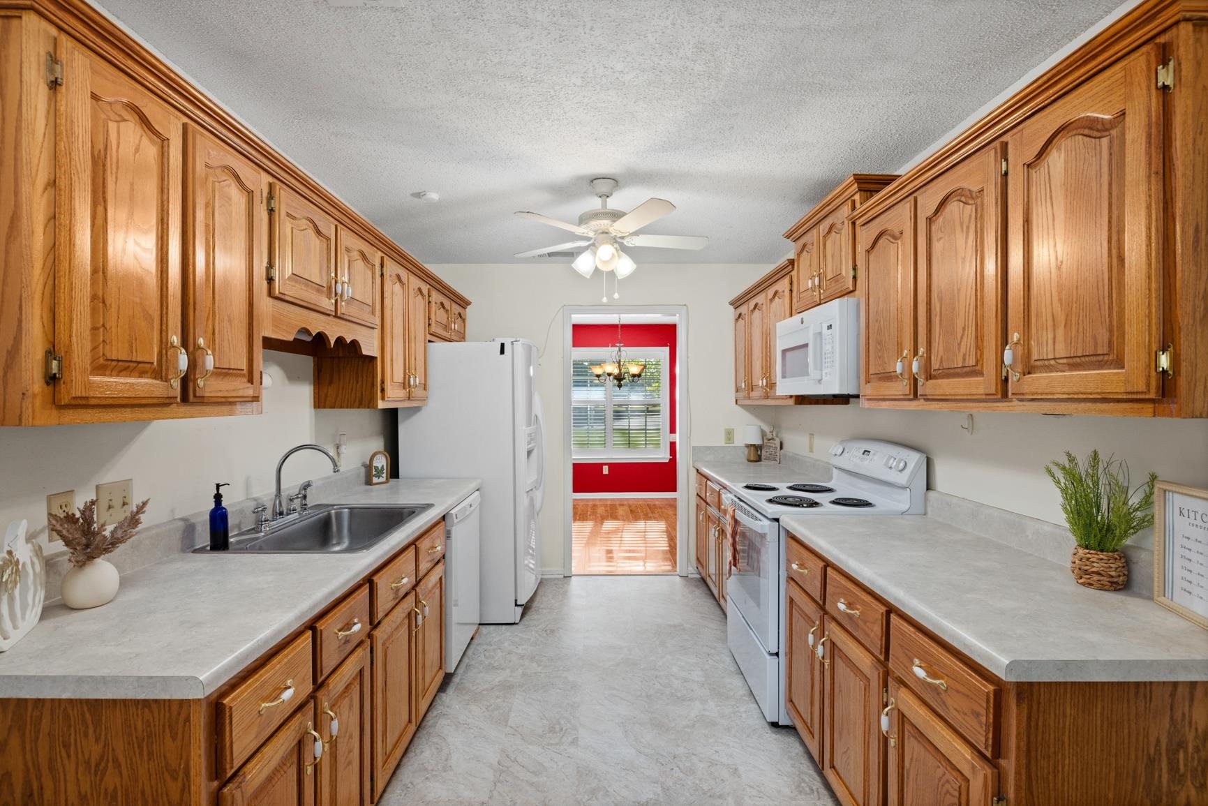 81 Meadowlark Cv Property Photo 9