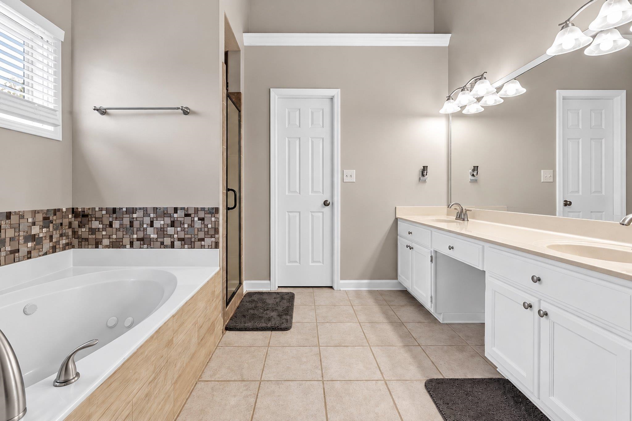 447 Shelley Renee Ln Property Photo 10