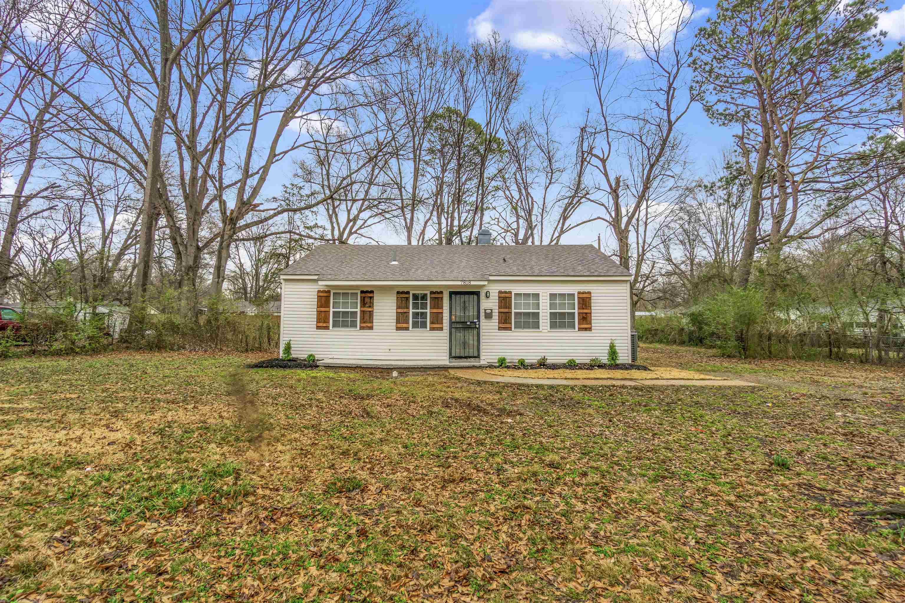 7818 NIMITZ RD Property Photo 1