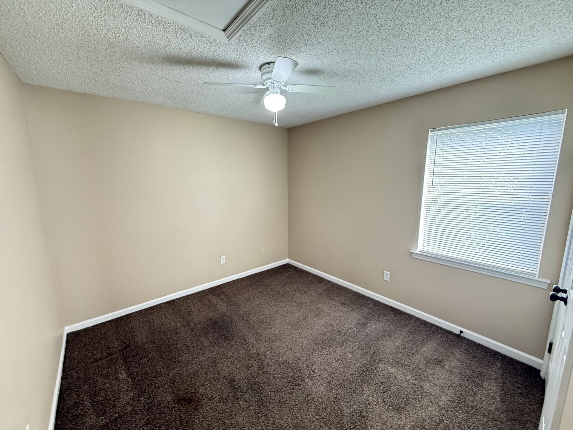 5588 Maple Tree Dr Property Photo 7
