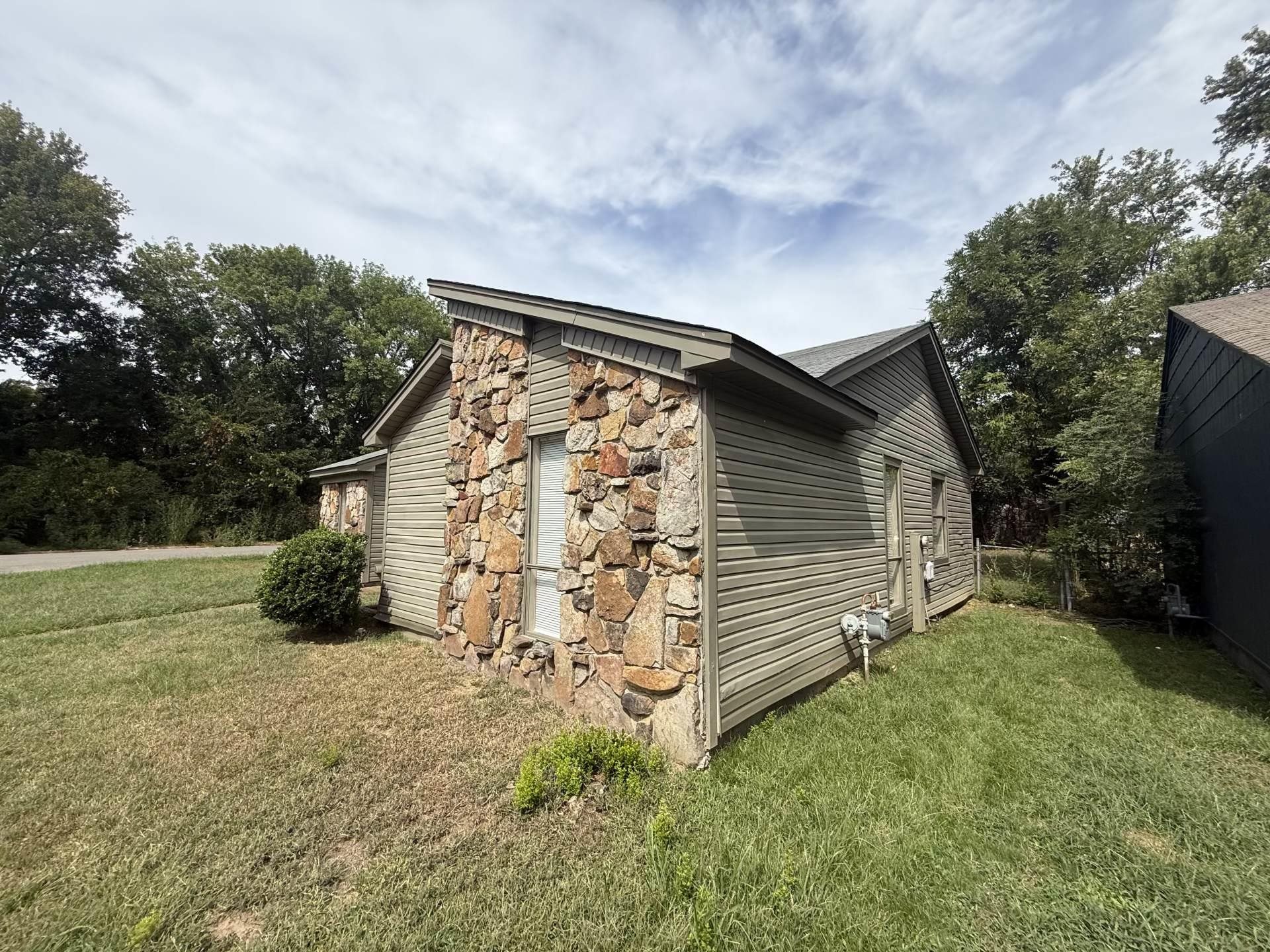 5588 Maple Tree Dr Property Photo 15