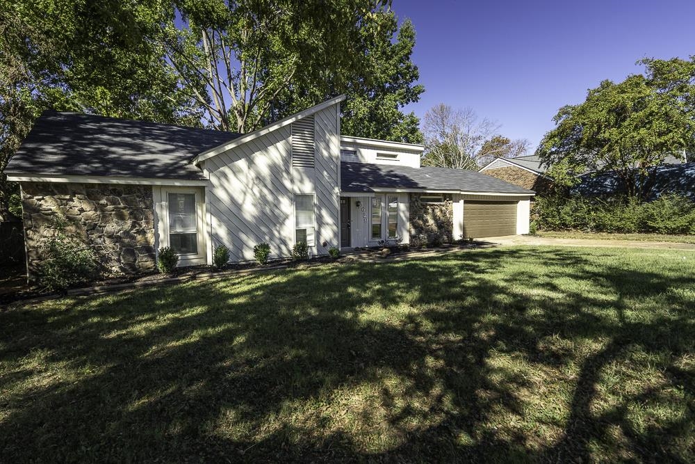 5629 Ridgetop Dr Property Photo 3