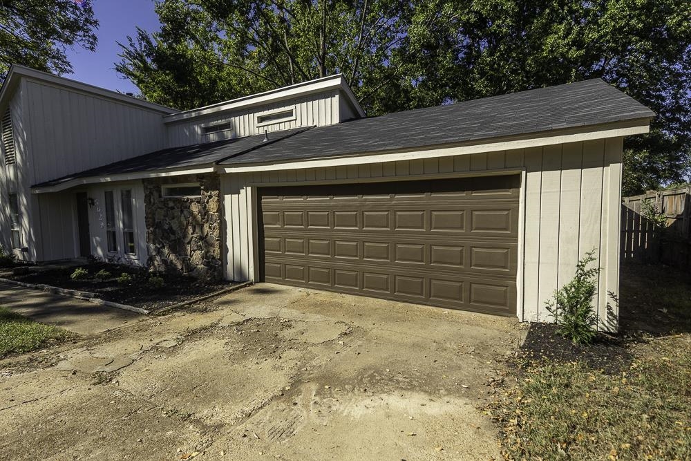 5629 Ridgetop Dr Property Photo 4