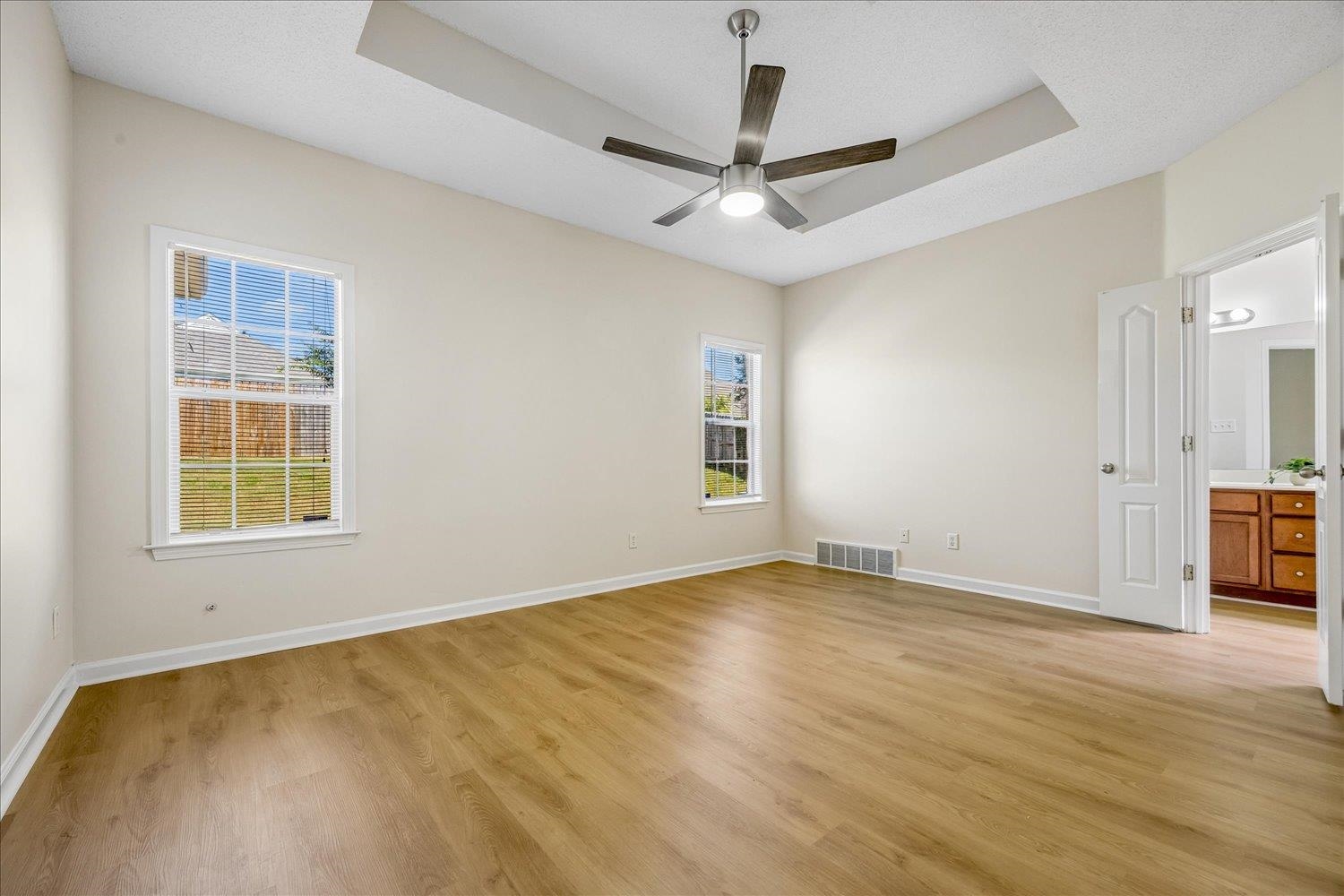 10204 Sutton Ridge Ln Property Photo 13