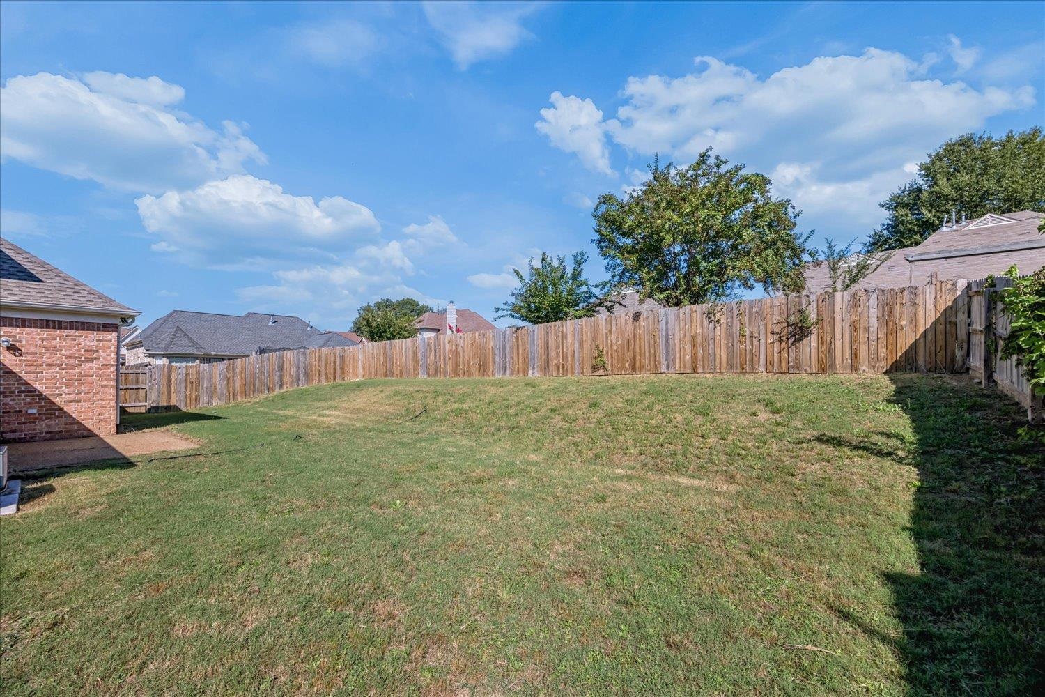 10204 Sutton Ridge Ln Property Photo 27