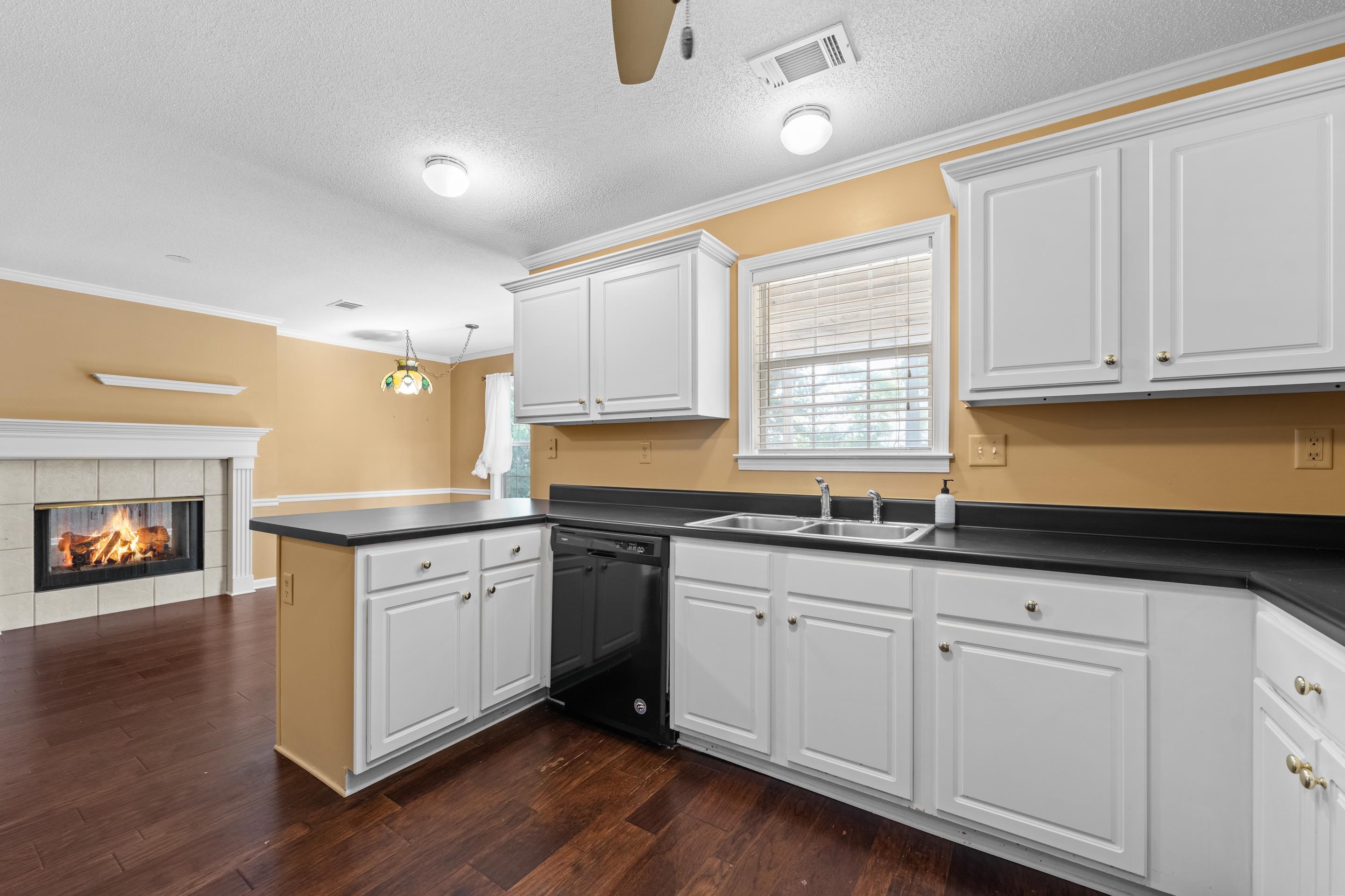 3814 Peachtree Cv Property Photo 13