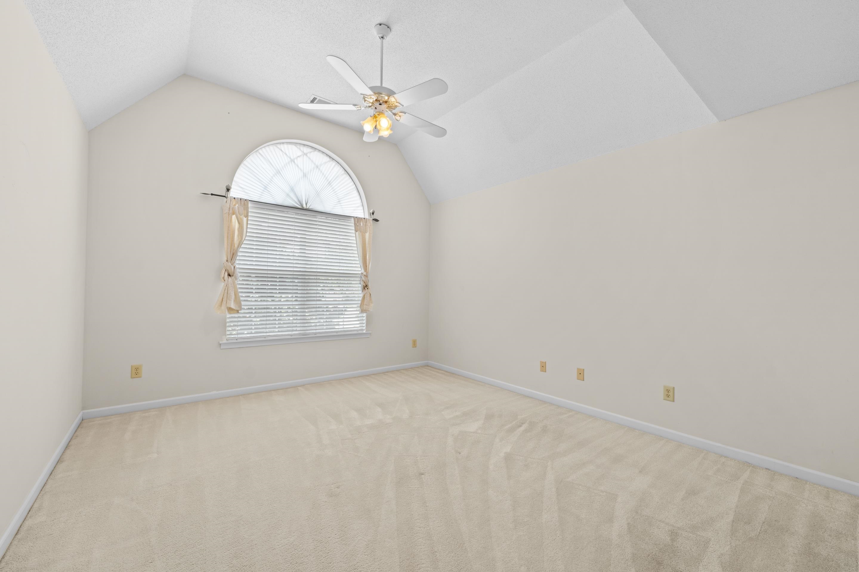 3814 Peachtree Cv Property Photo 25
