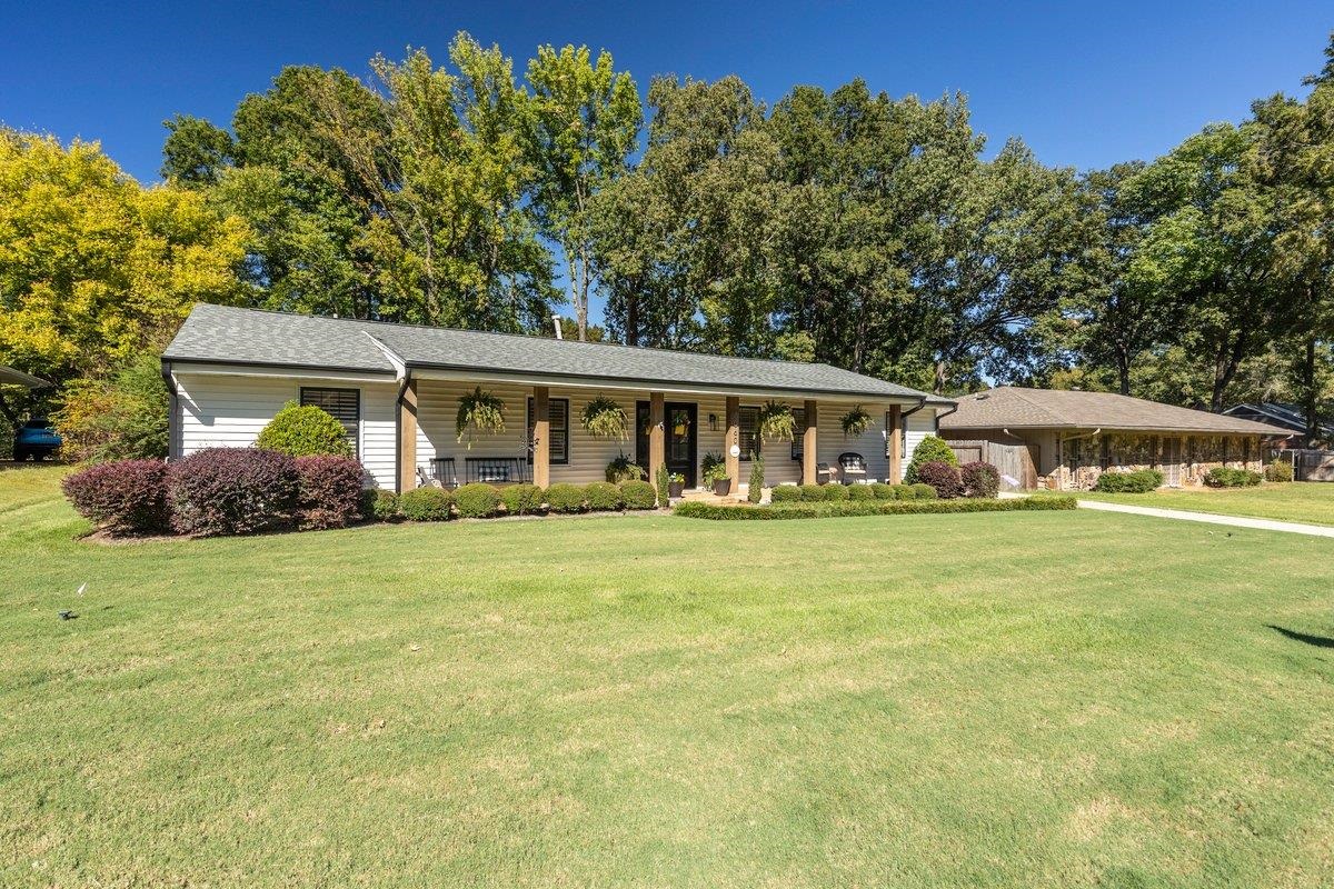 8060 Neshoba Dr Property Photo 4