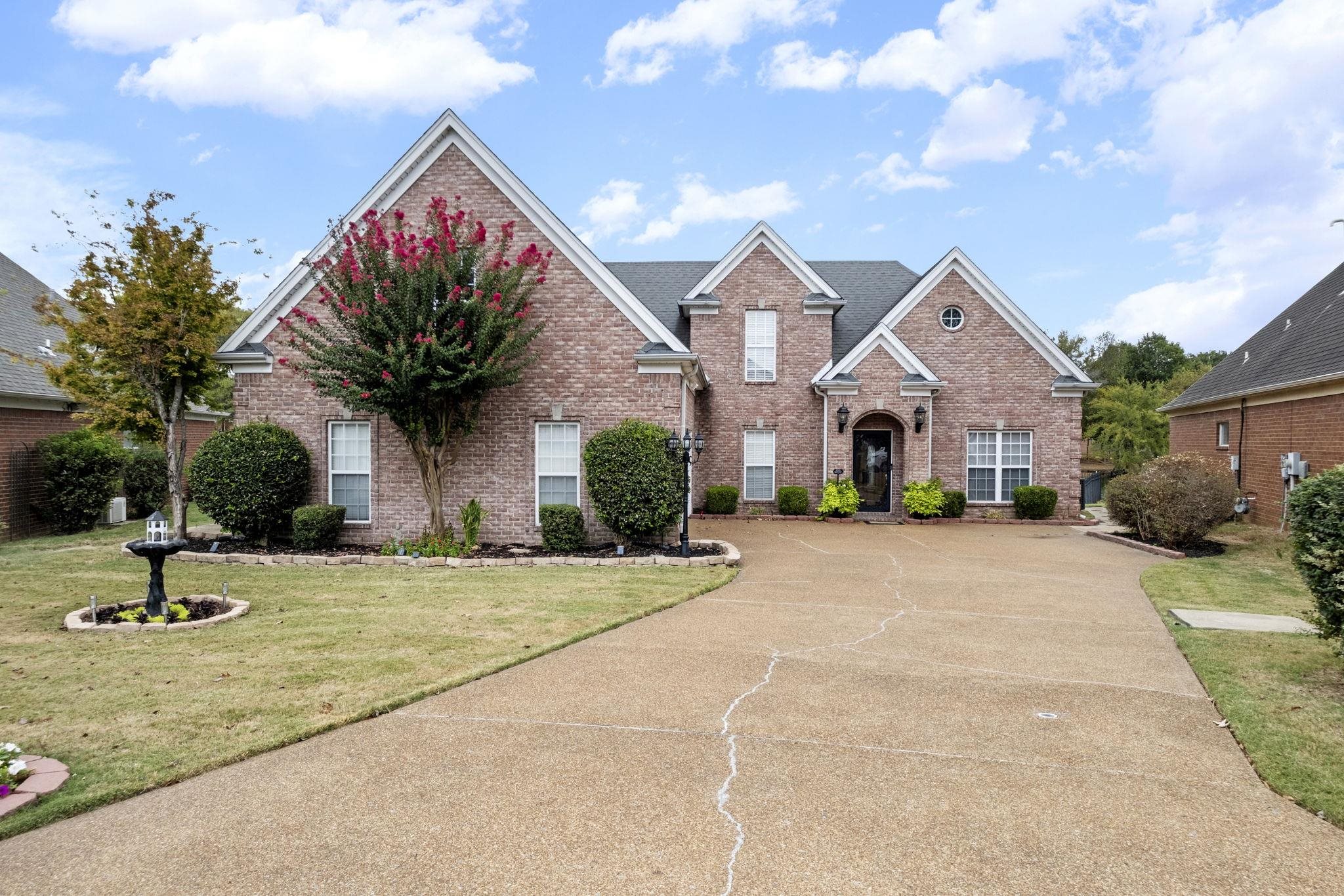 4672 Jacob Ln Property Photo 1