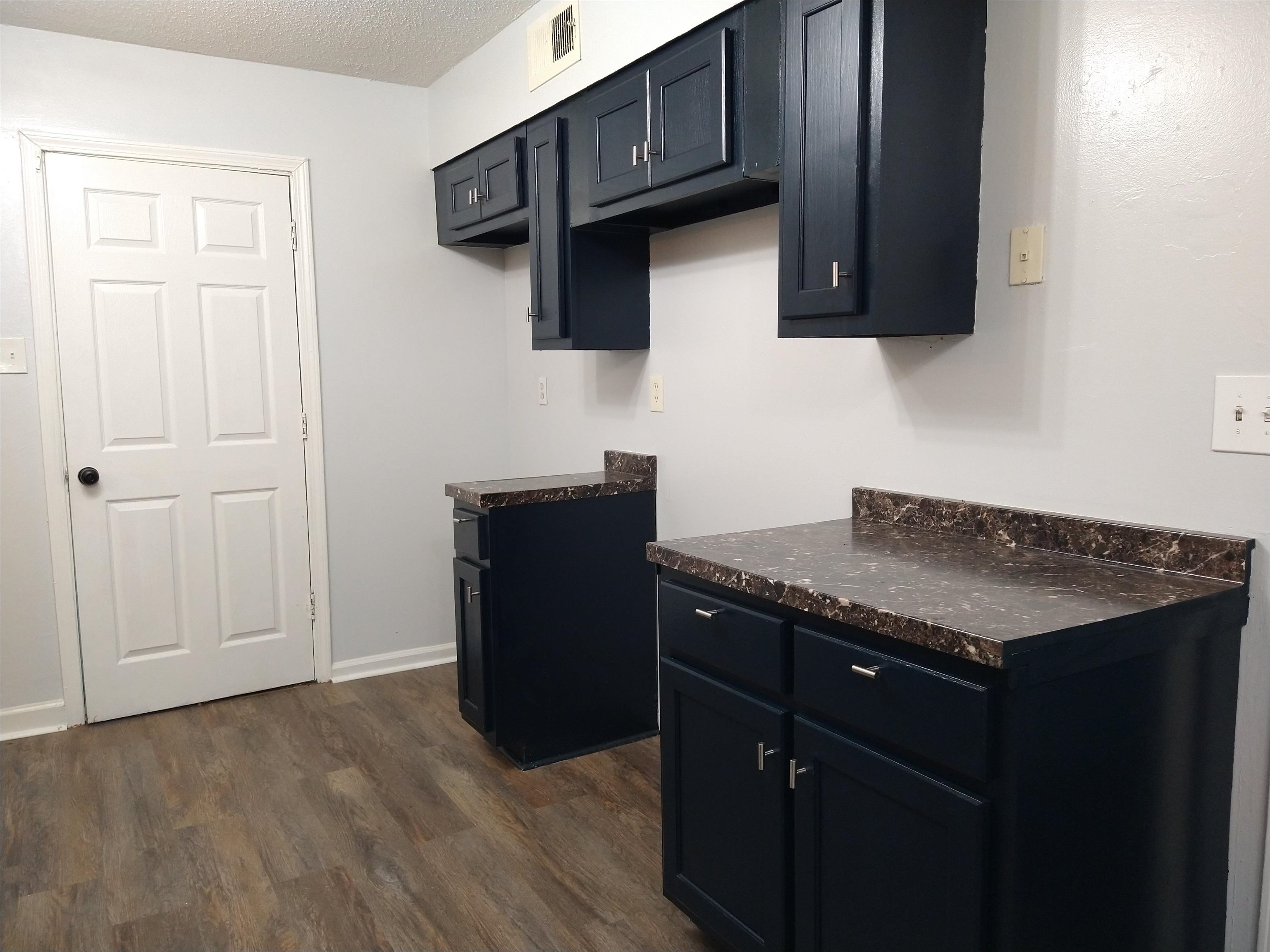 5083 Carterville Pl Property Photo 4