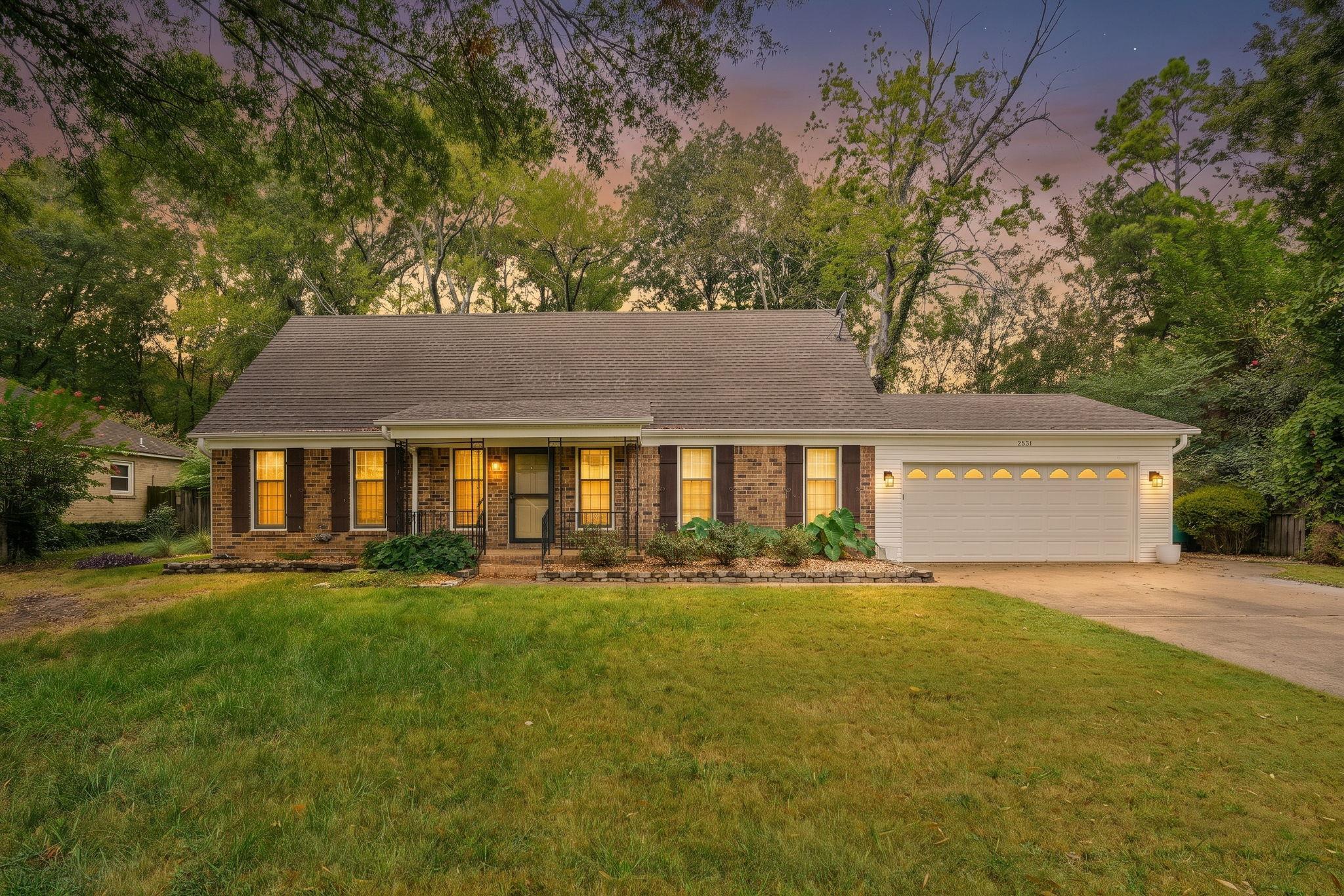 2531 Mimosa Tree Dr Property Photo 1