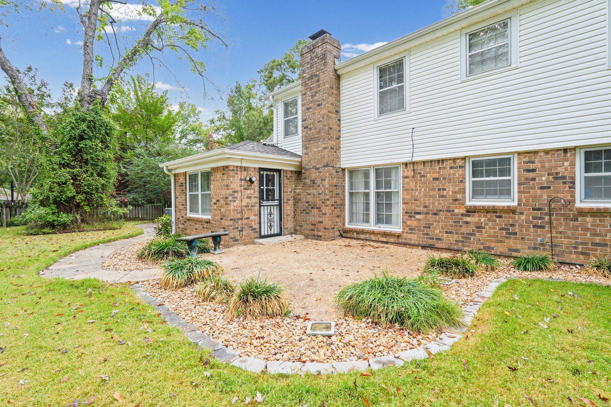 2531 Mimosa Tree Dr Property Photo 23