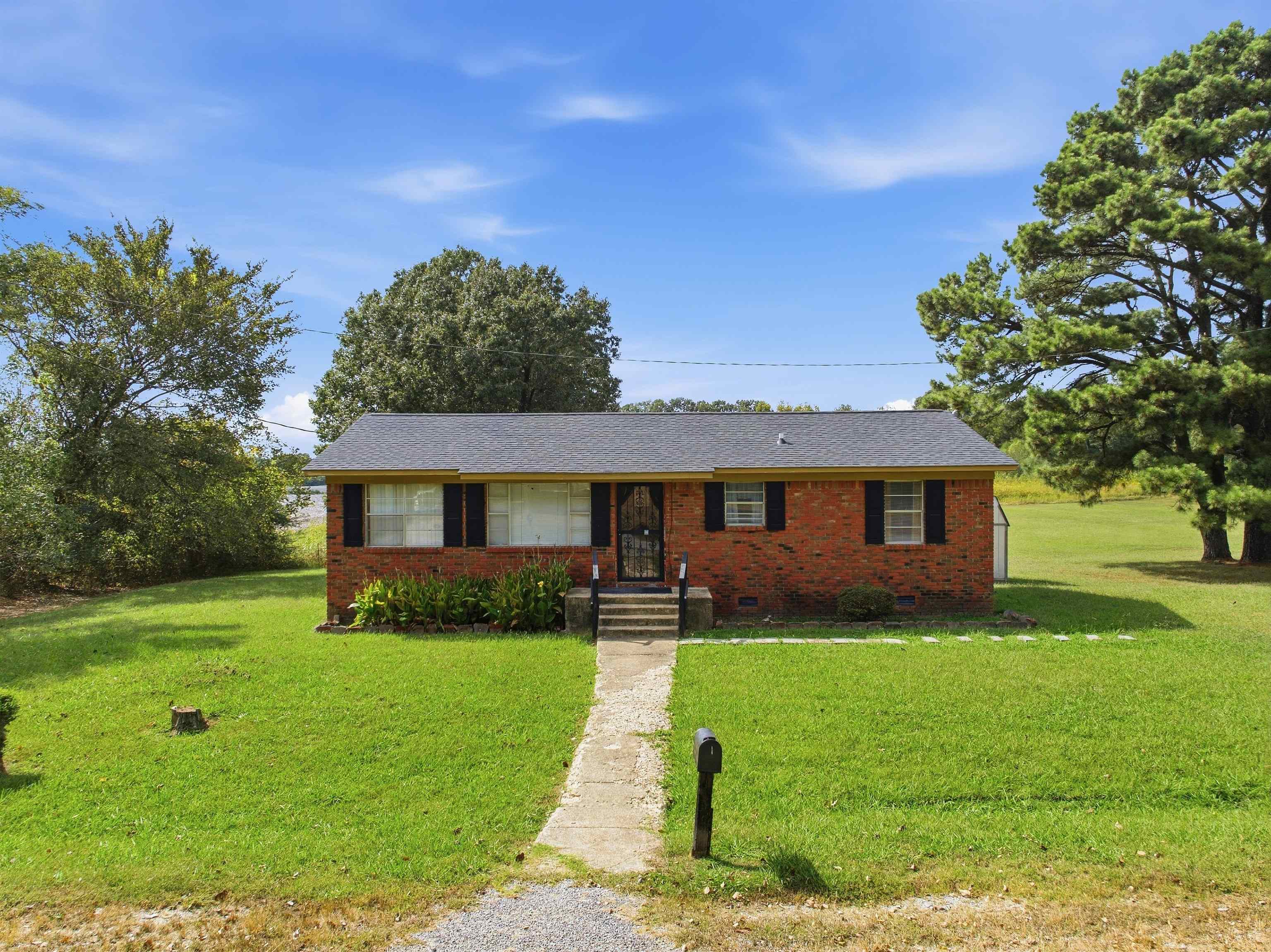 575 Bernard Rd Property Photo 1