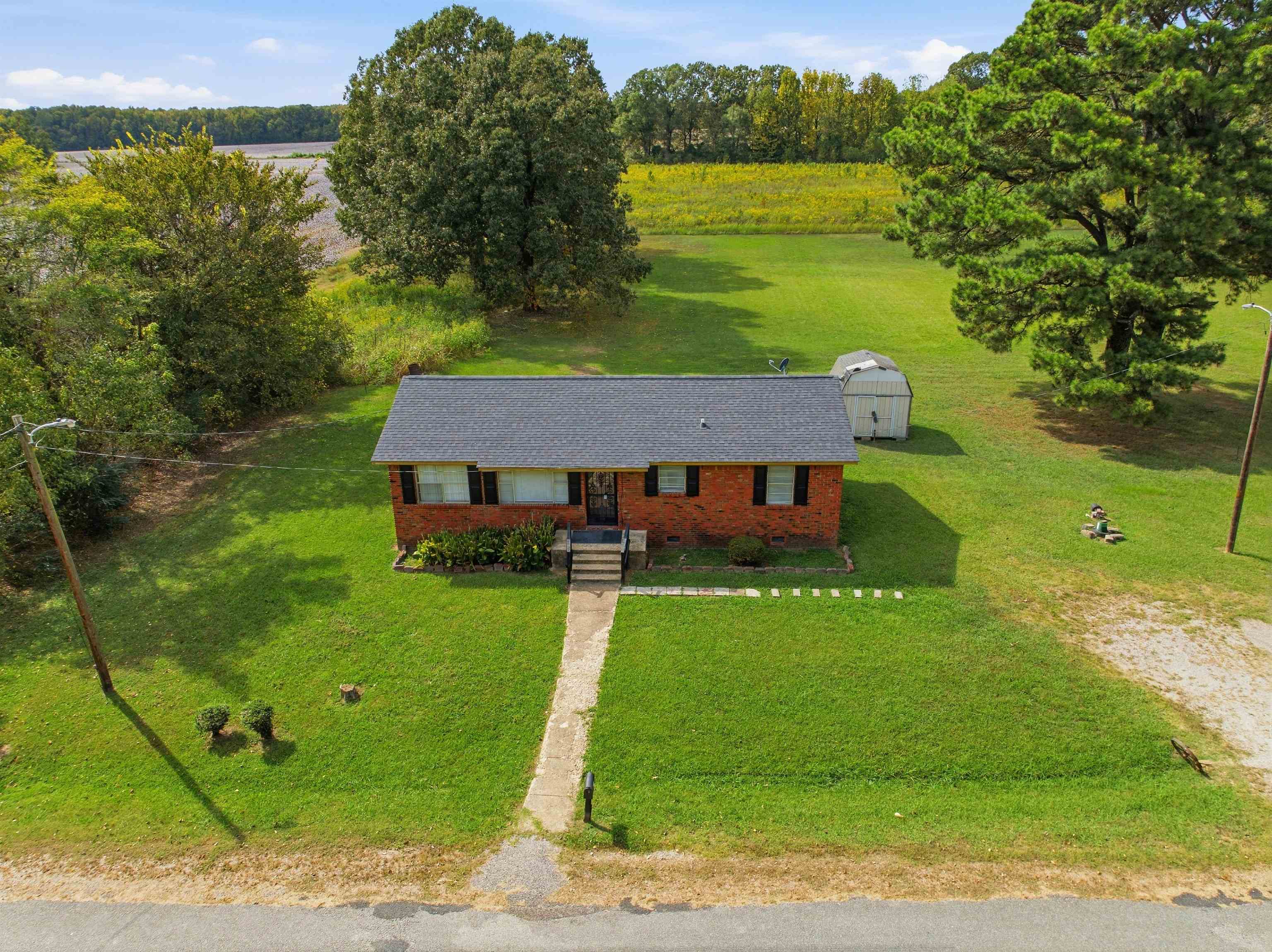 575 Bernard Rd Property Photo 3