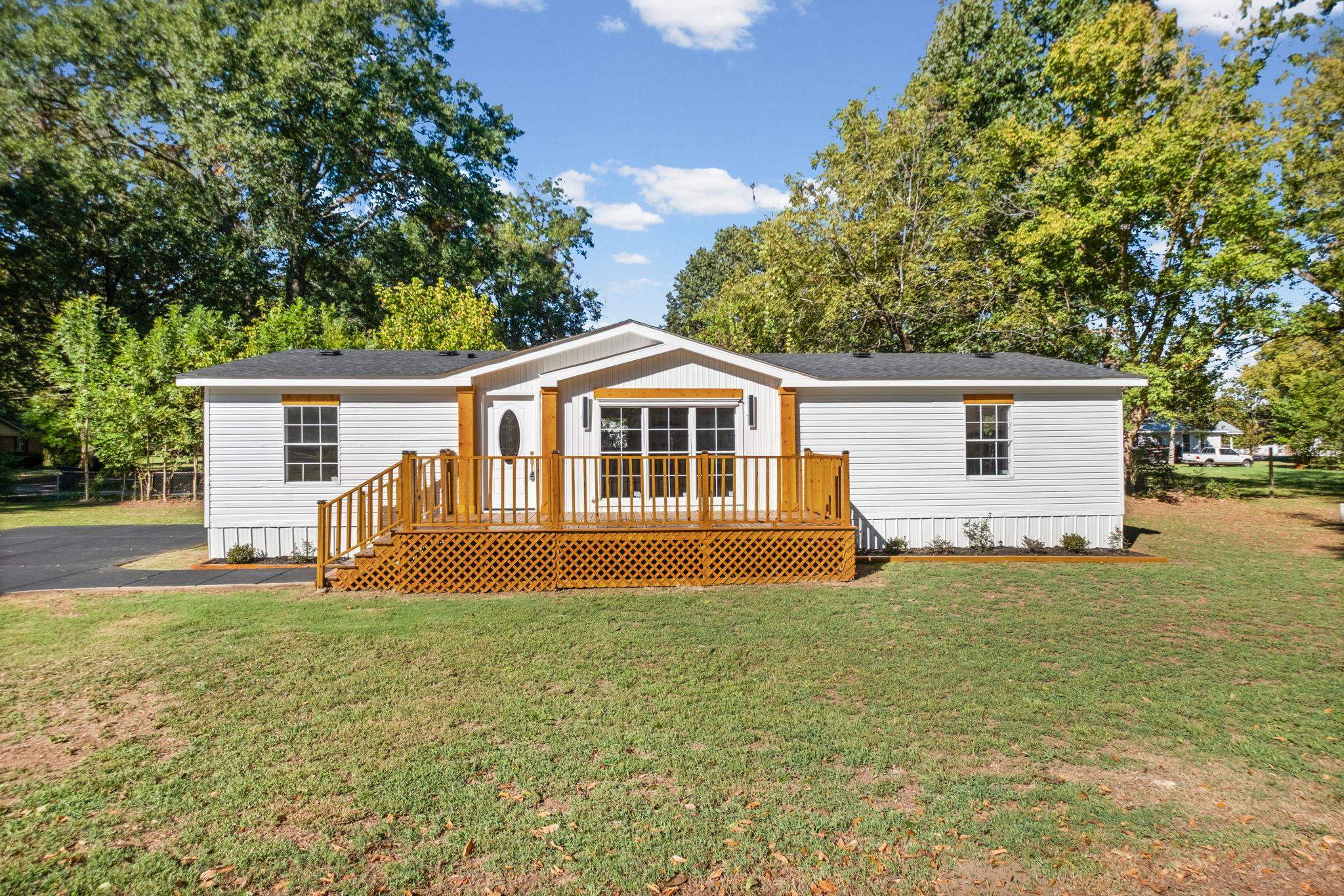 25 Somerville St Property Photo 1