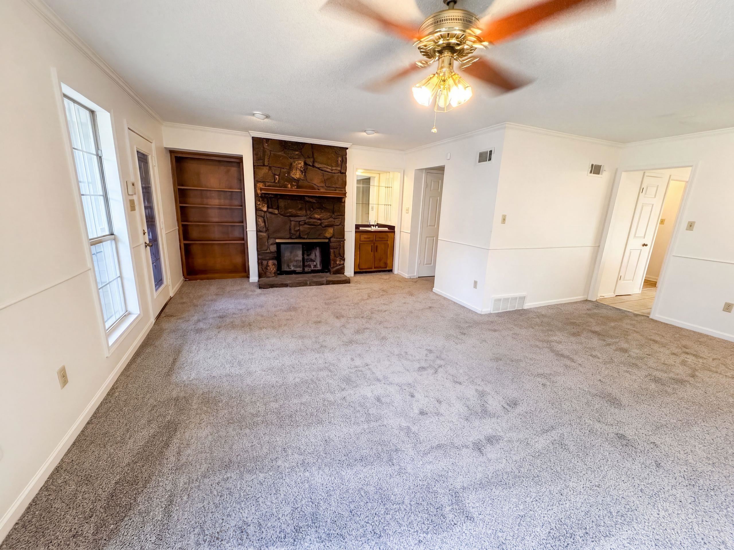 3798 Fern Ridge Rd Property Photo 3