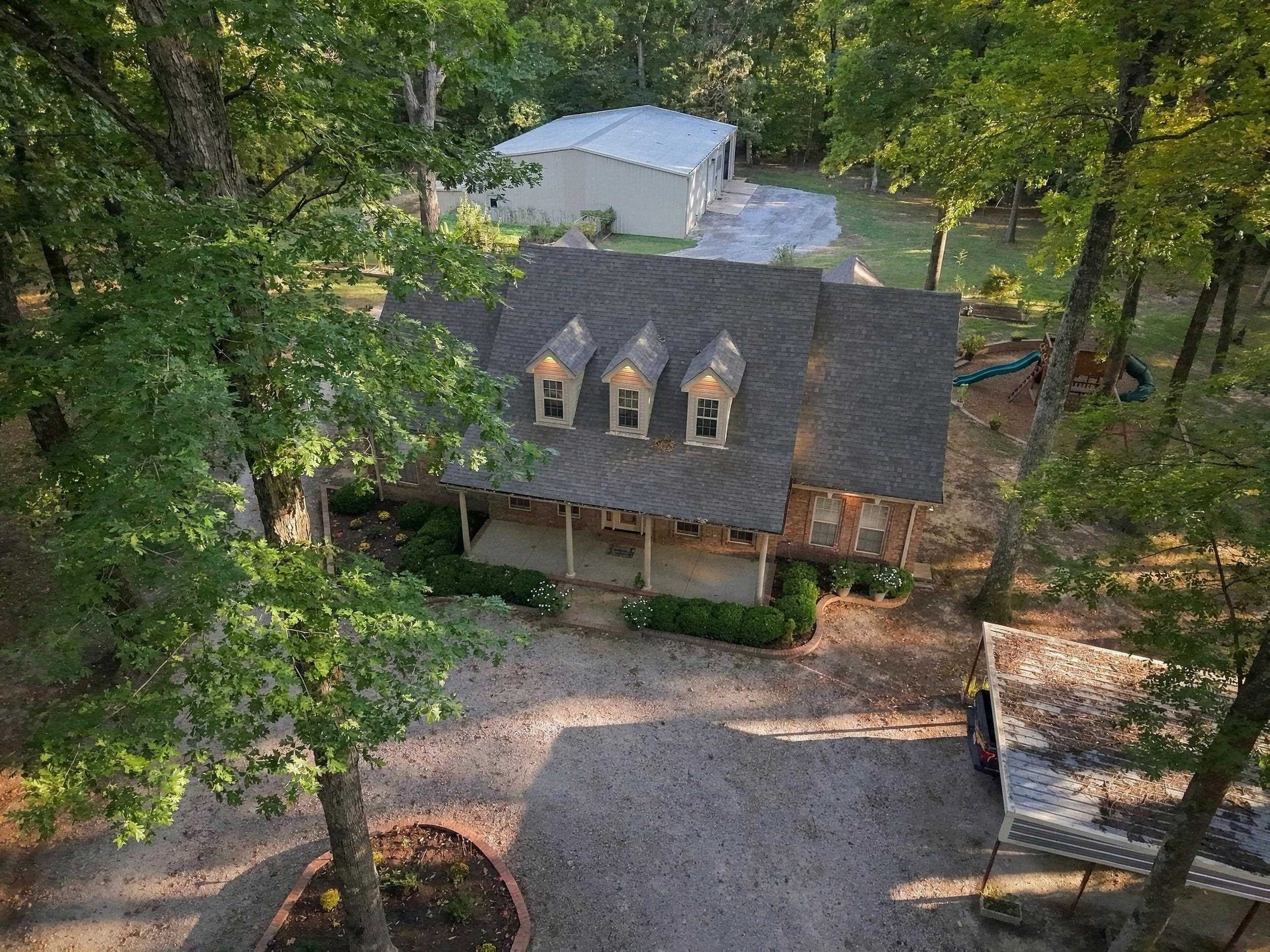 433 Perry Ln Property Photo 35