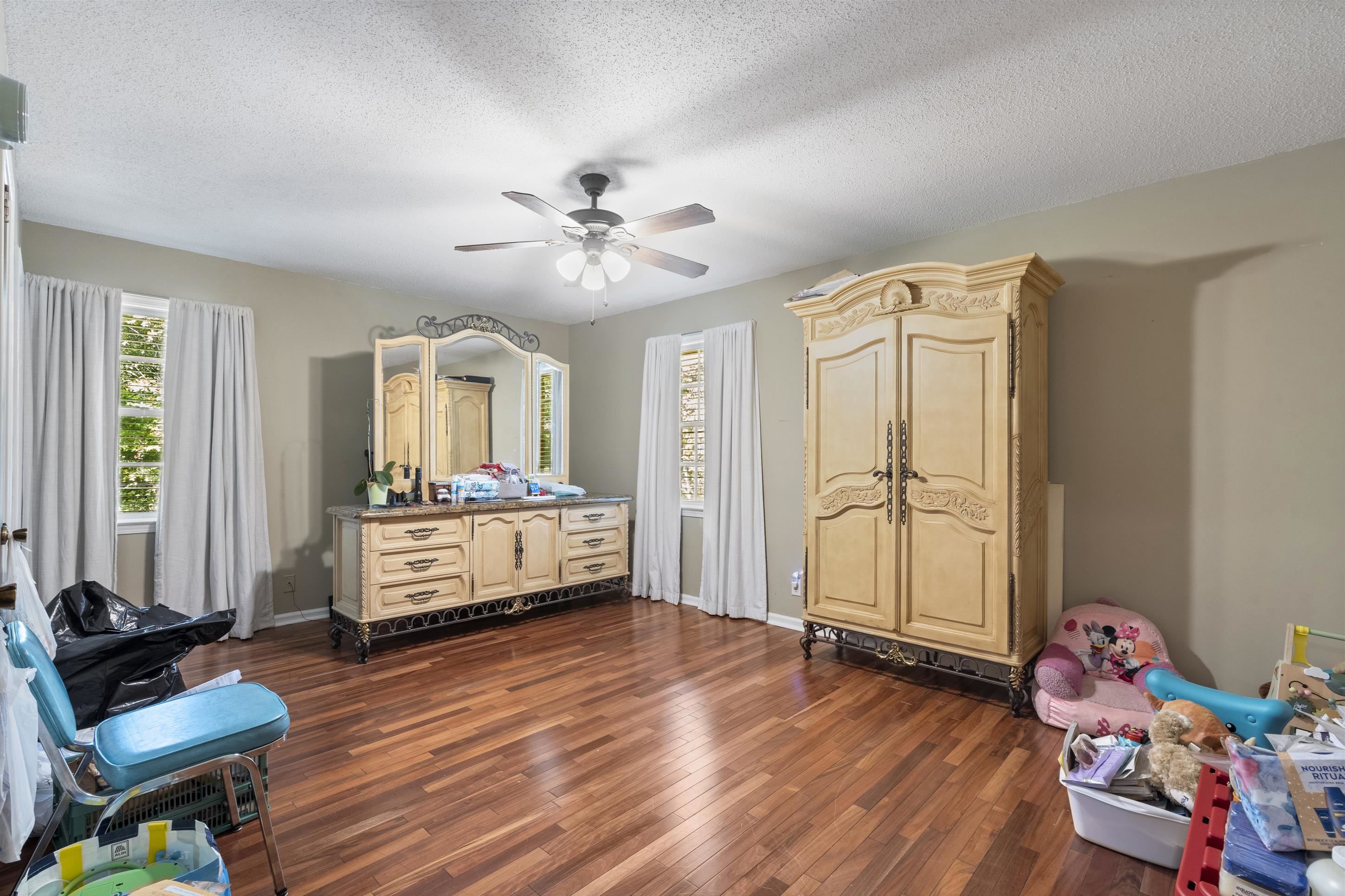 6858 Whippoorwill Rd Property Photo 8