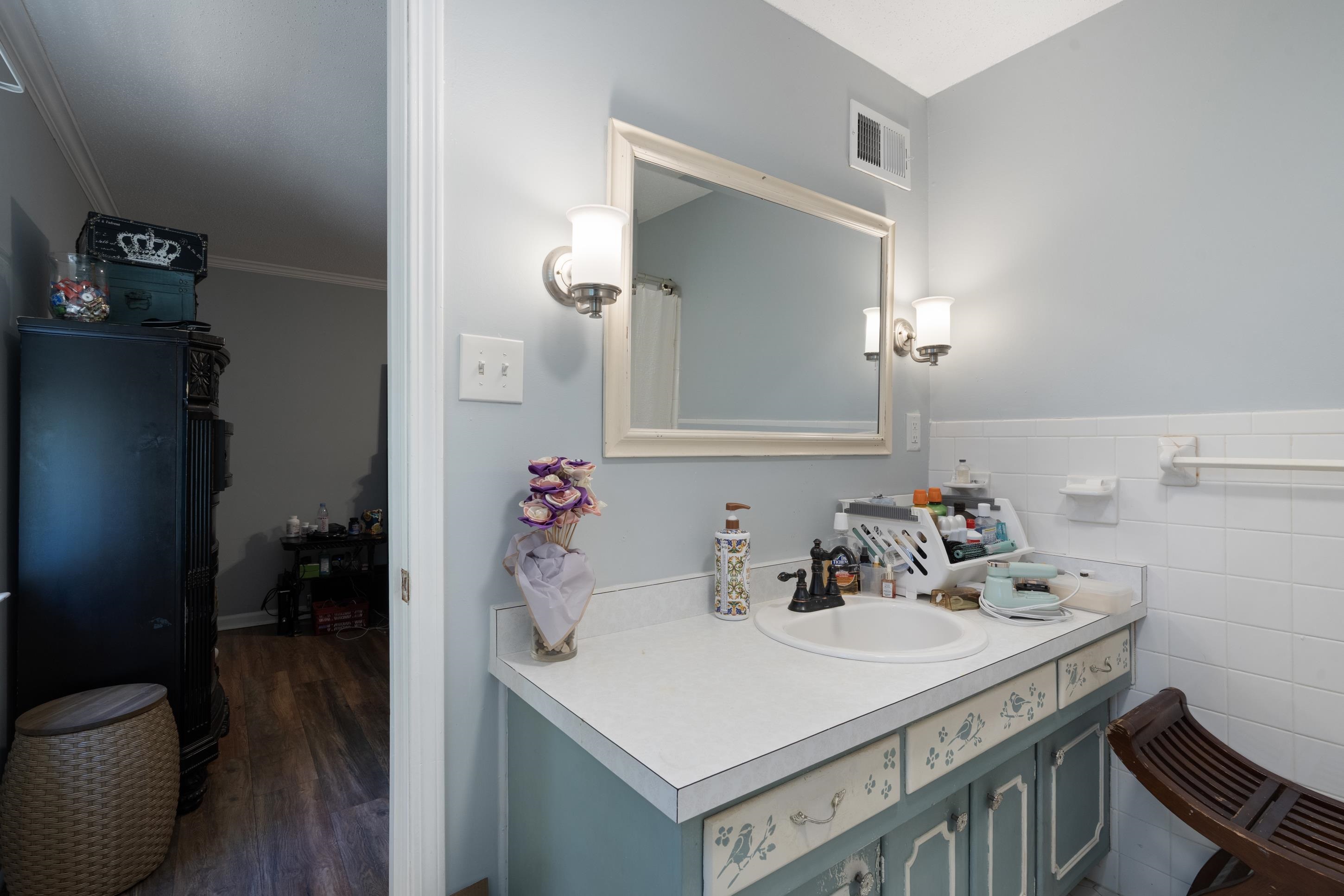 6858 Whippoorwill Rd Property Photo 13