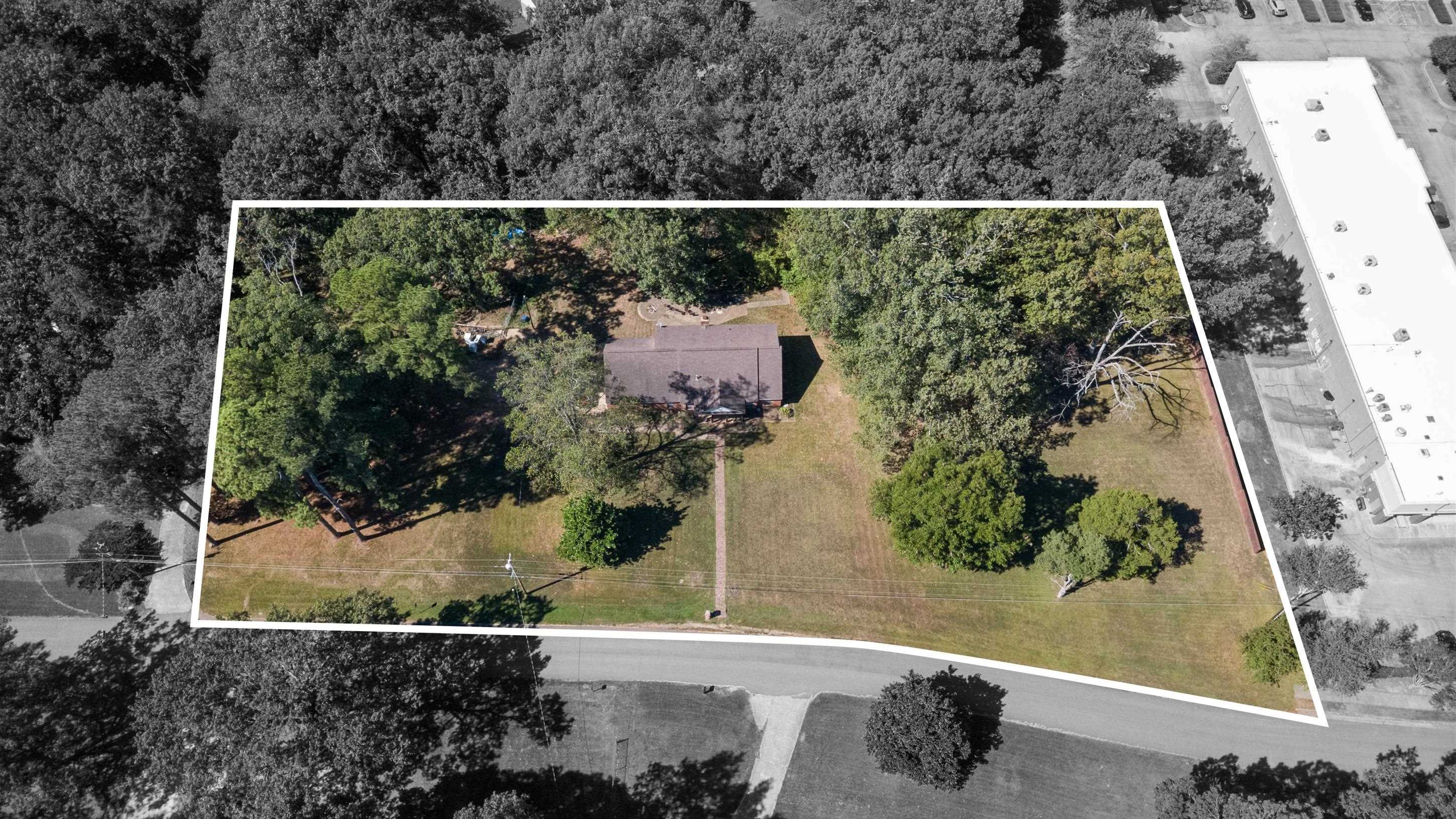 6858 Whippoorwill Rd Property Photo 25